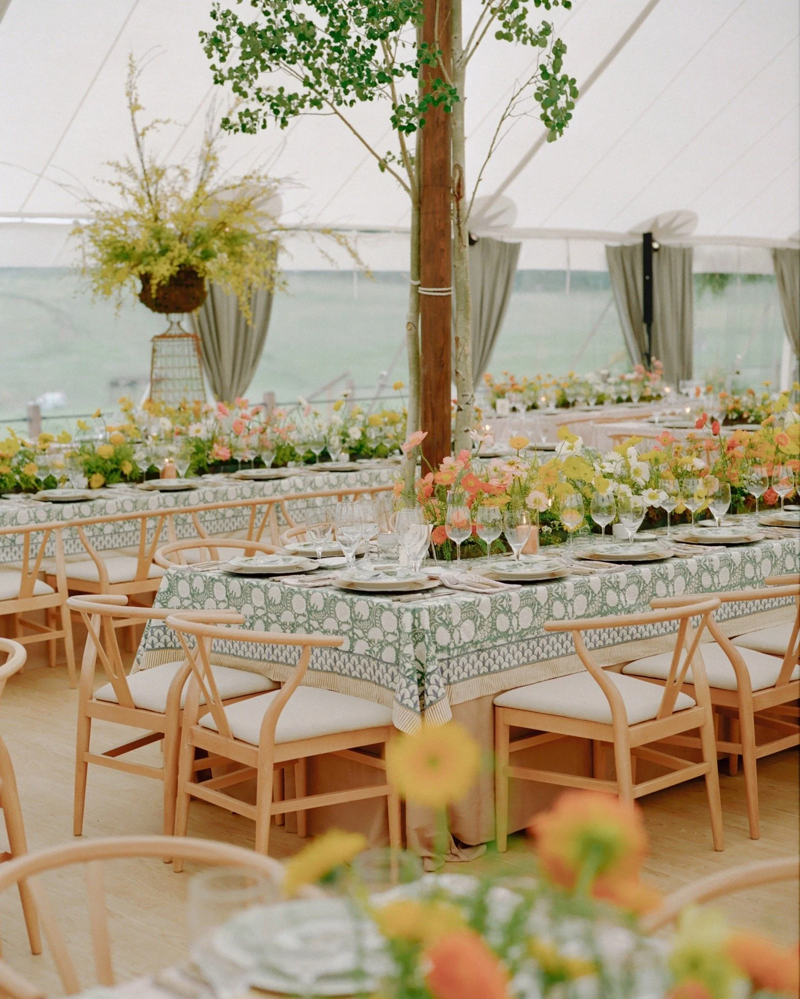 The Kings Folding Table is fit for royalty, with ample seating for your most epic of celebrations. Subtle in style (meant to be covered), but more than suitable in stature, these epic tables are 8&rsquo; x 48&rdquo; and seat up to 10-12 guests. 👑

R