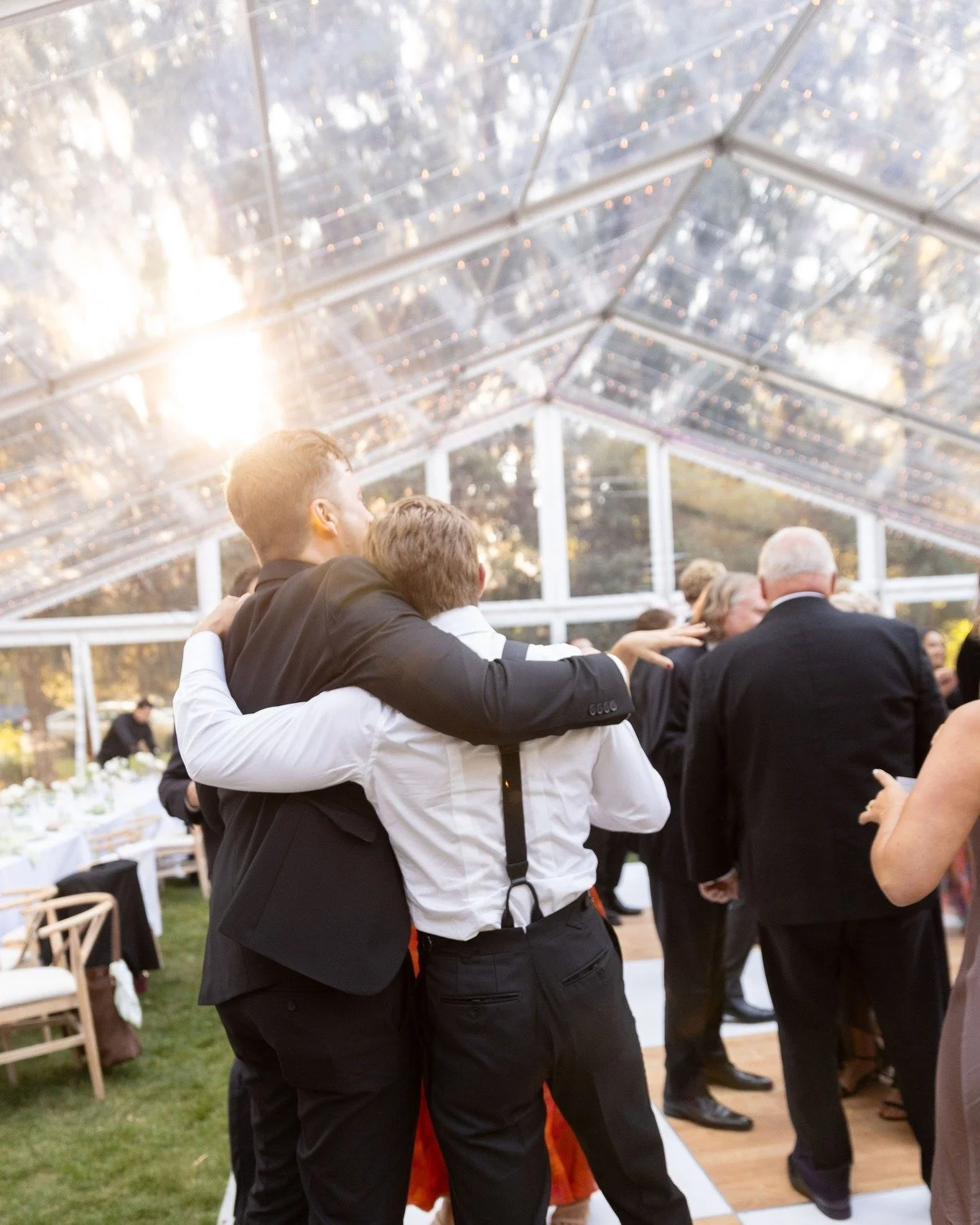 A season dressed in light ✨🎄

We love when celebrations feel warm, welcoming, and timeless. This holiday season, gather close, raise a glass, and let your love and happiness fill the space.

Wishing you Happy Holidays and a season filled with beauti