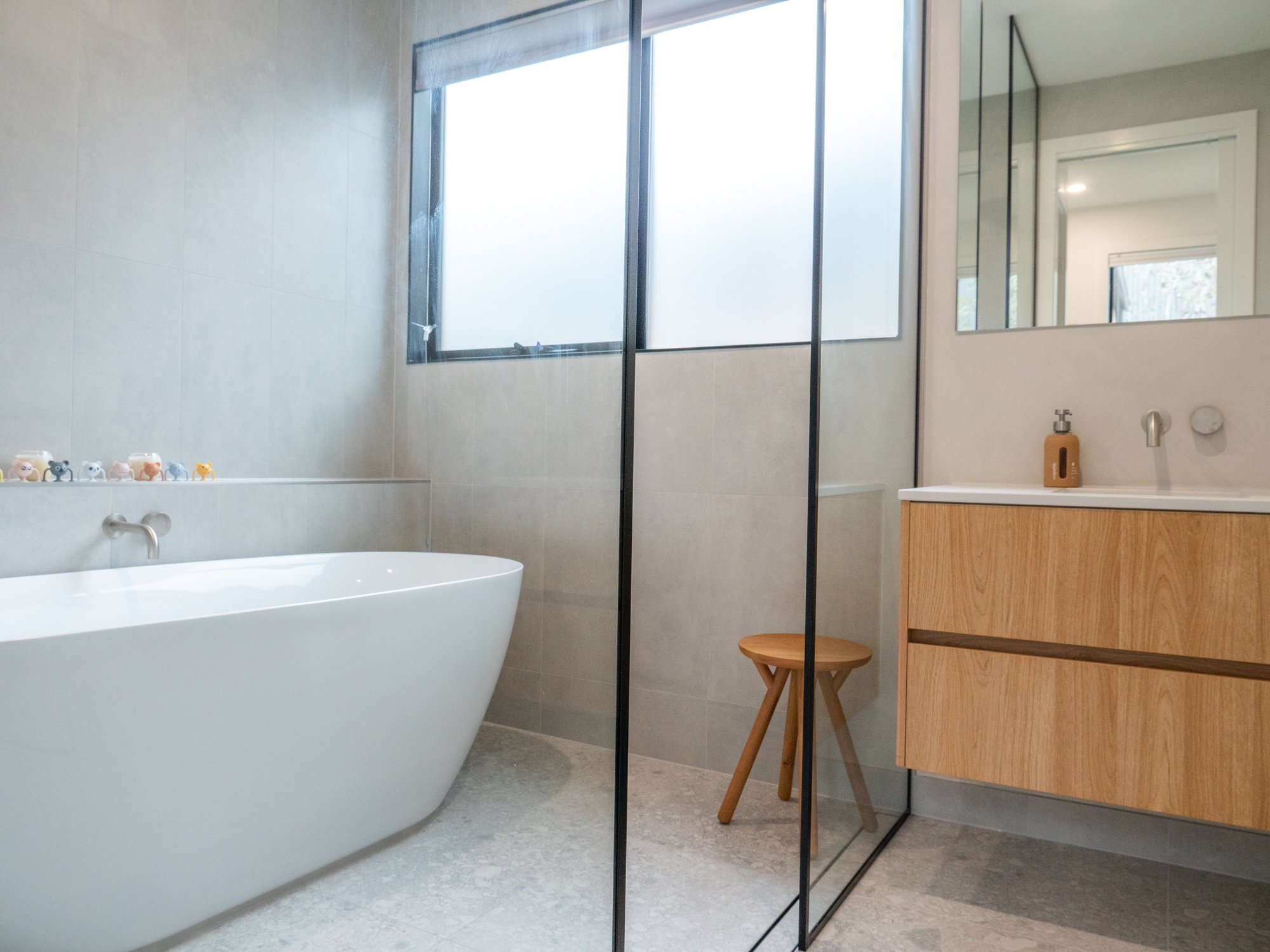 6. bath 12 Seastar Street - Cape Paterson-5.jpg