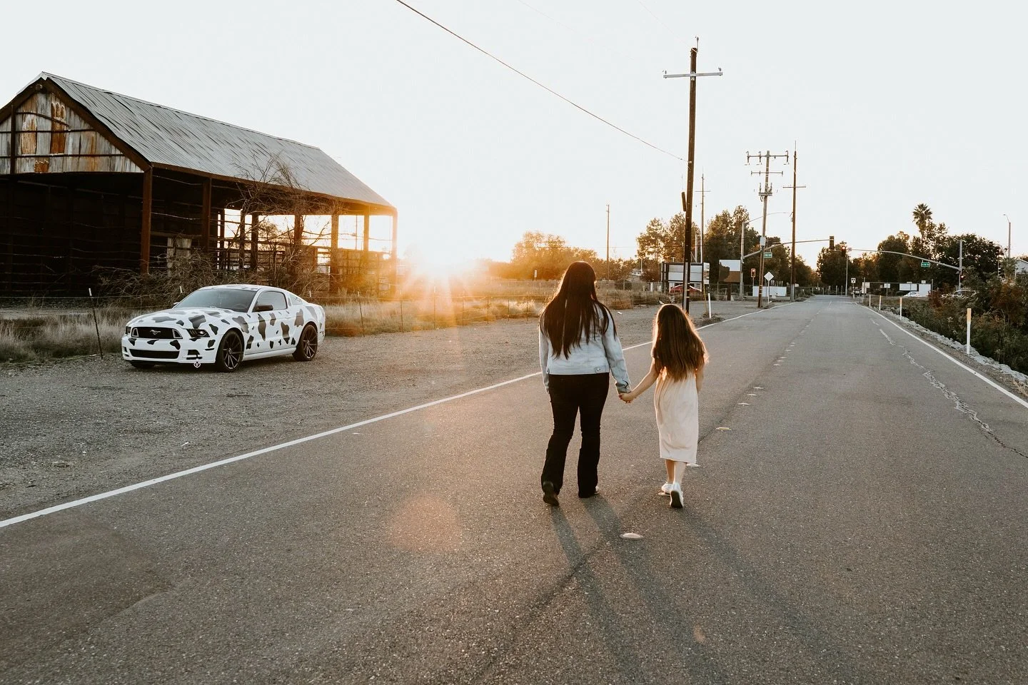 Let&rsquo;s meet up on the side of the road and make memories. ❤️&zwj;🔥✨