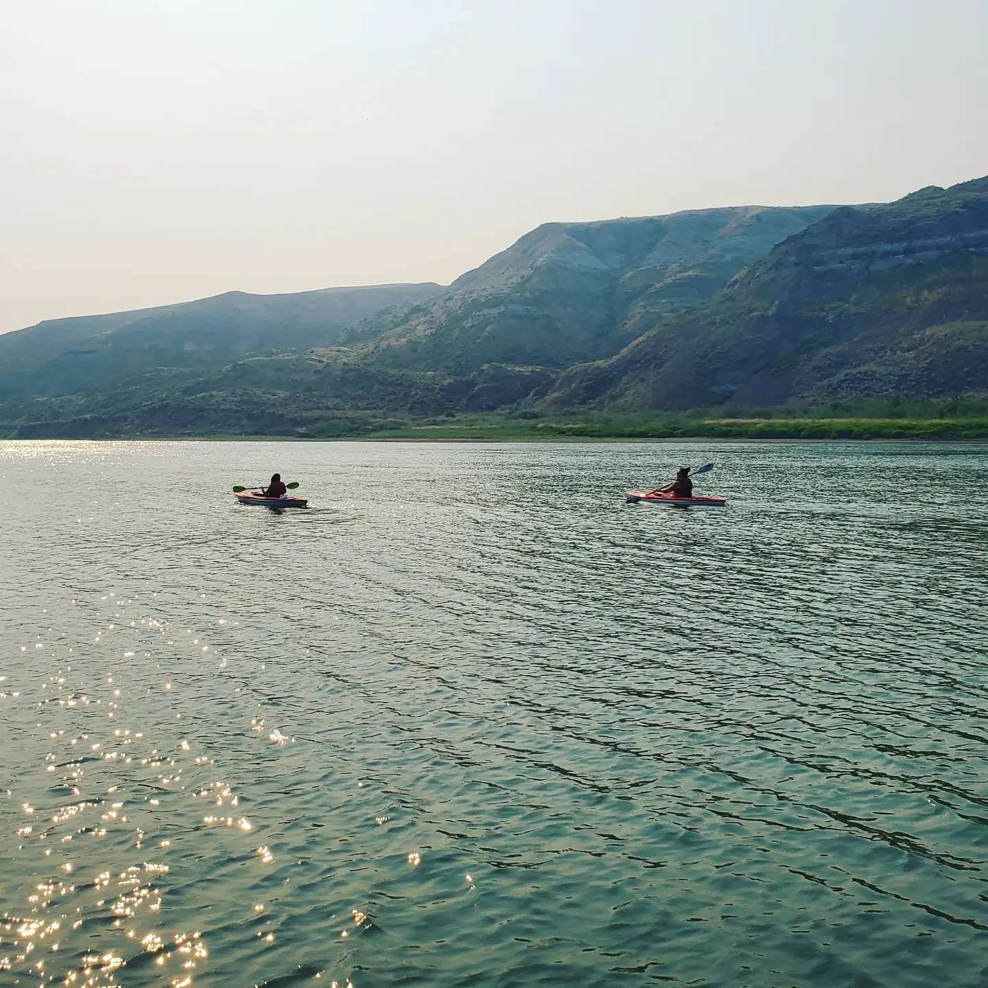 These two are off for a morning paddle! 🛶 🛶

The river is flowing slow but the wind is going in the right direction so it should help a bit!

#KayakMedicineHat #KayakRental #OutdoorXcape #GetOutside #GetOffTheCouch #MyMHSummer