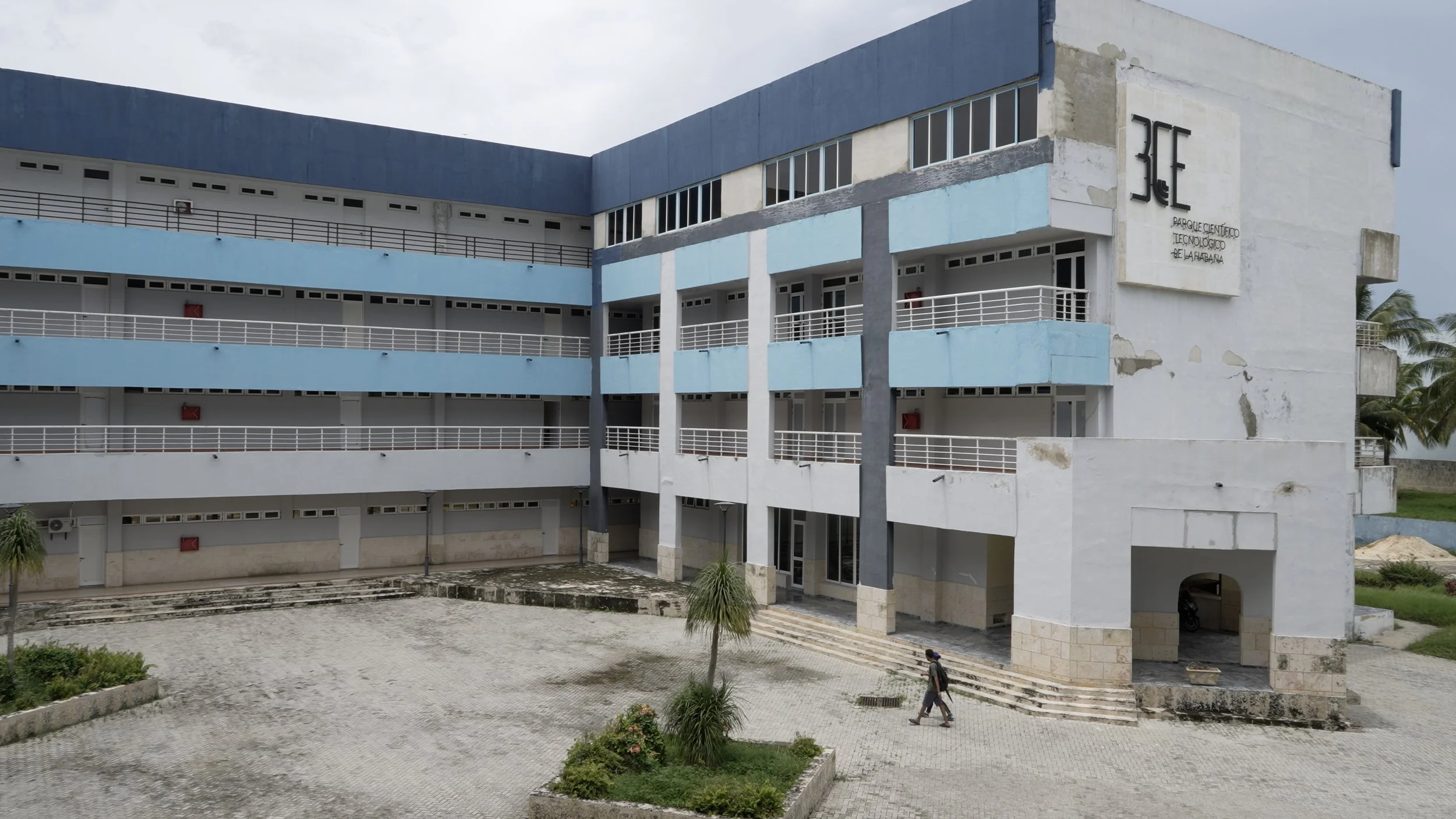 Inspired by Silicon Valley, the Havana Science and Technology Park is an incubator for Cuban tech startups. PHOTO: Alfredo Lazcano Valera