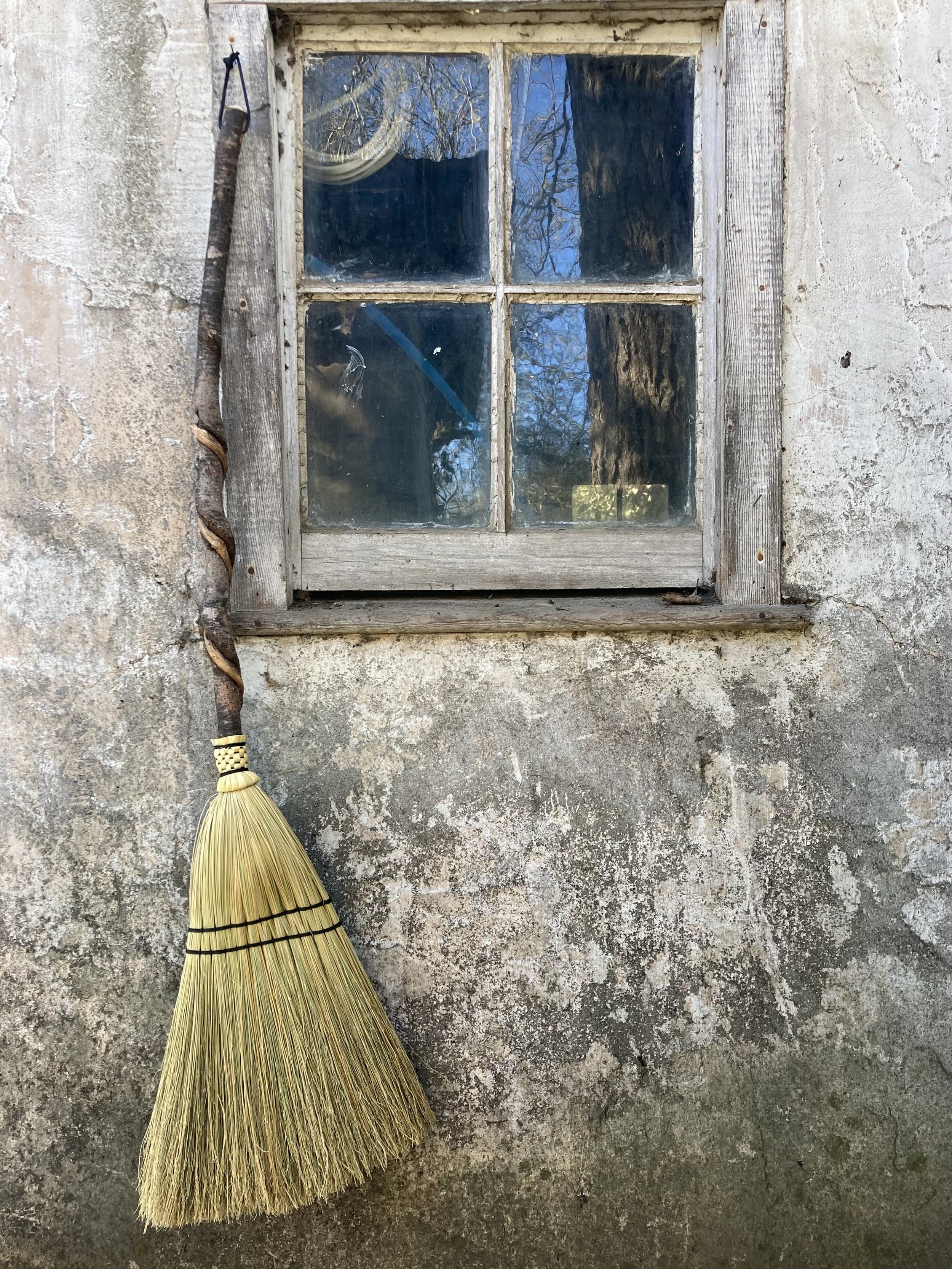 twirly broom 01.1.jpg