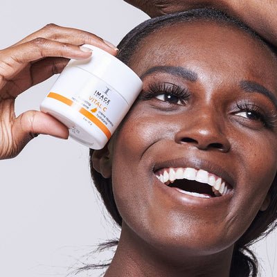 VITAL-C-hydrating-repair-creme-04_1200x1200_4f28d6ae-754a-4da9-a146-fb8411470fb2_400x.jpg