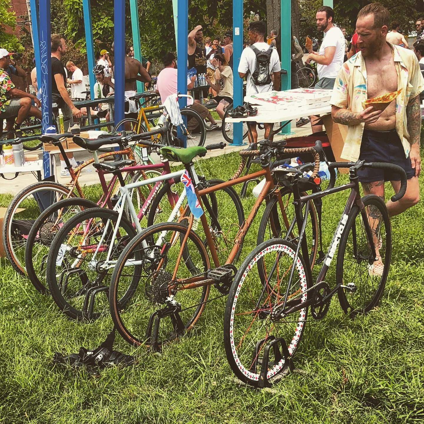 Siblings&hellip;. 
.
.
.
#framebuilding #steelisrseal #handmadebicycles #madeinlouisville #kidstable