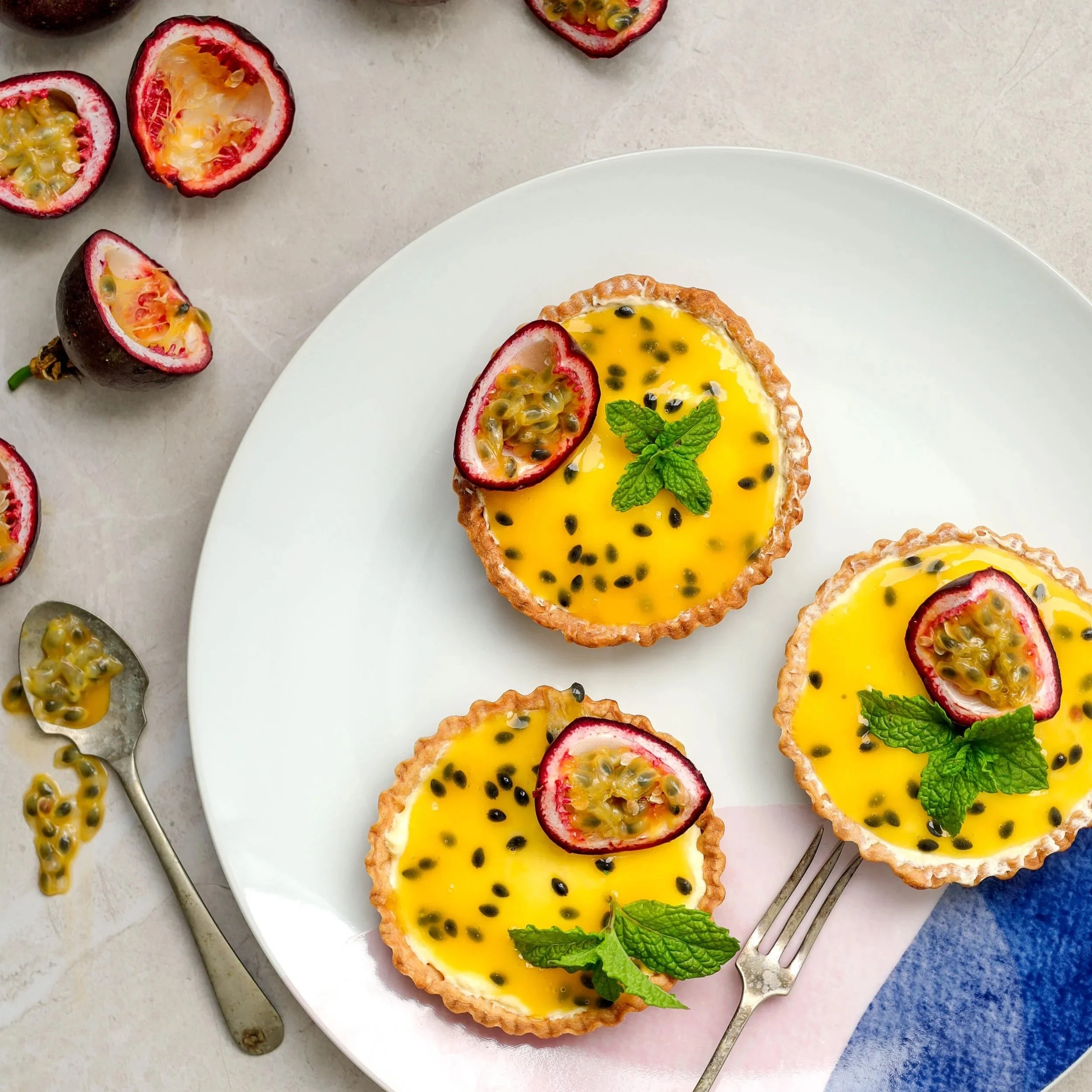 Passion fruit tartlets