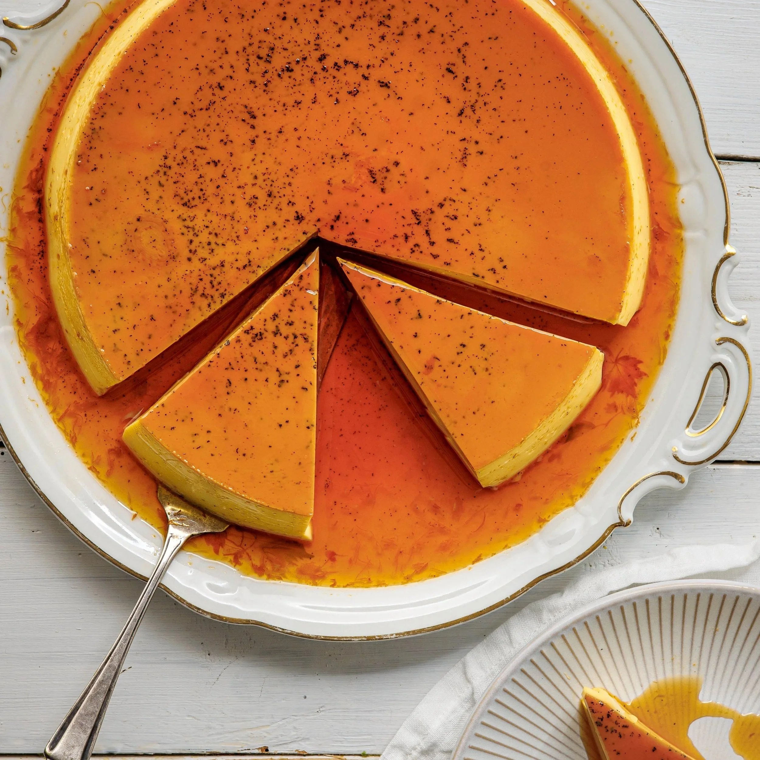 FAMILY-SIZE CRÈME CARAMEL