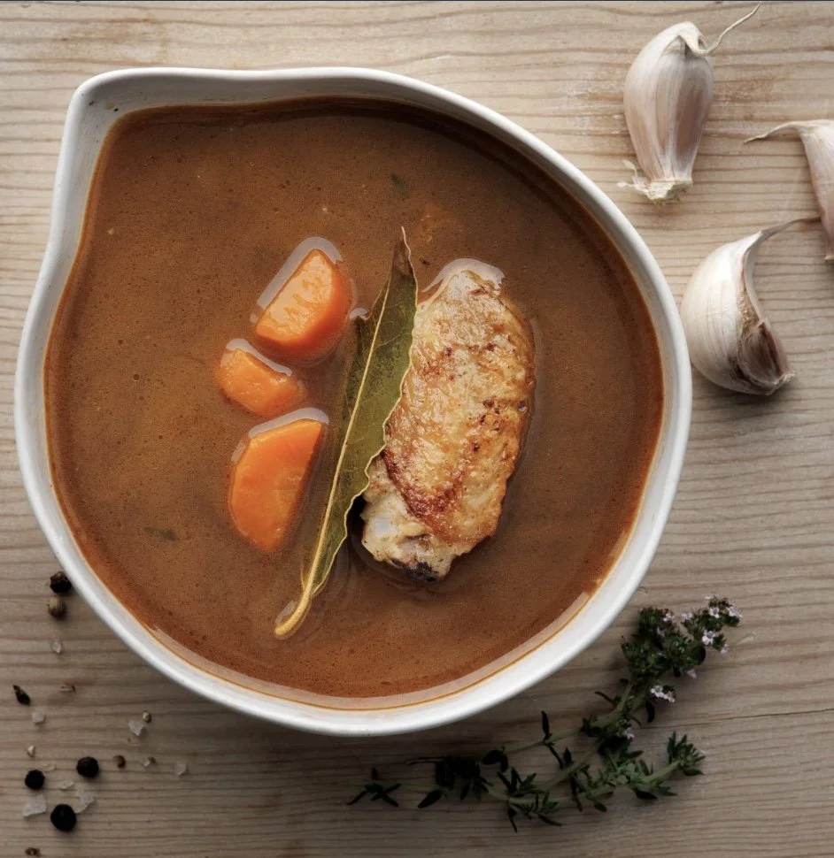 EASY DEMI GLACE
A valuable shortcut for crafting mouthwatering sauces that can save you hours in the kitchen. My secret weapon to craft excellent classic sauces.