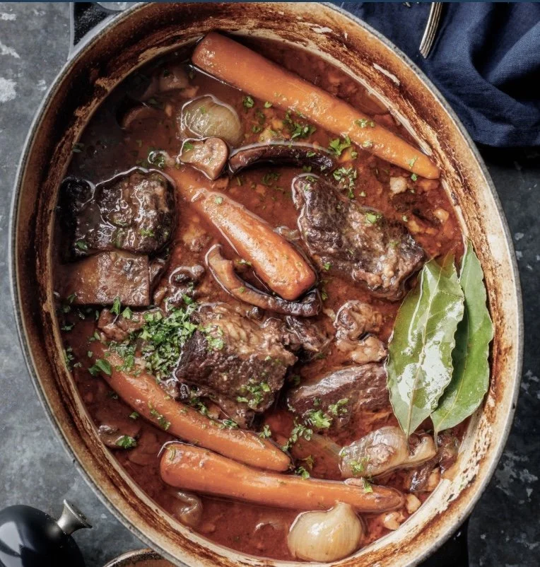 
BOEUF BOURGUIGNON. I revisit our national dish to transform it into a one-pot recipe that will save you a lot of kitchen labor and dish cleaning. No sacrifice on the taste front.