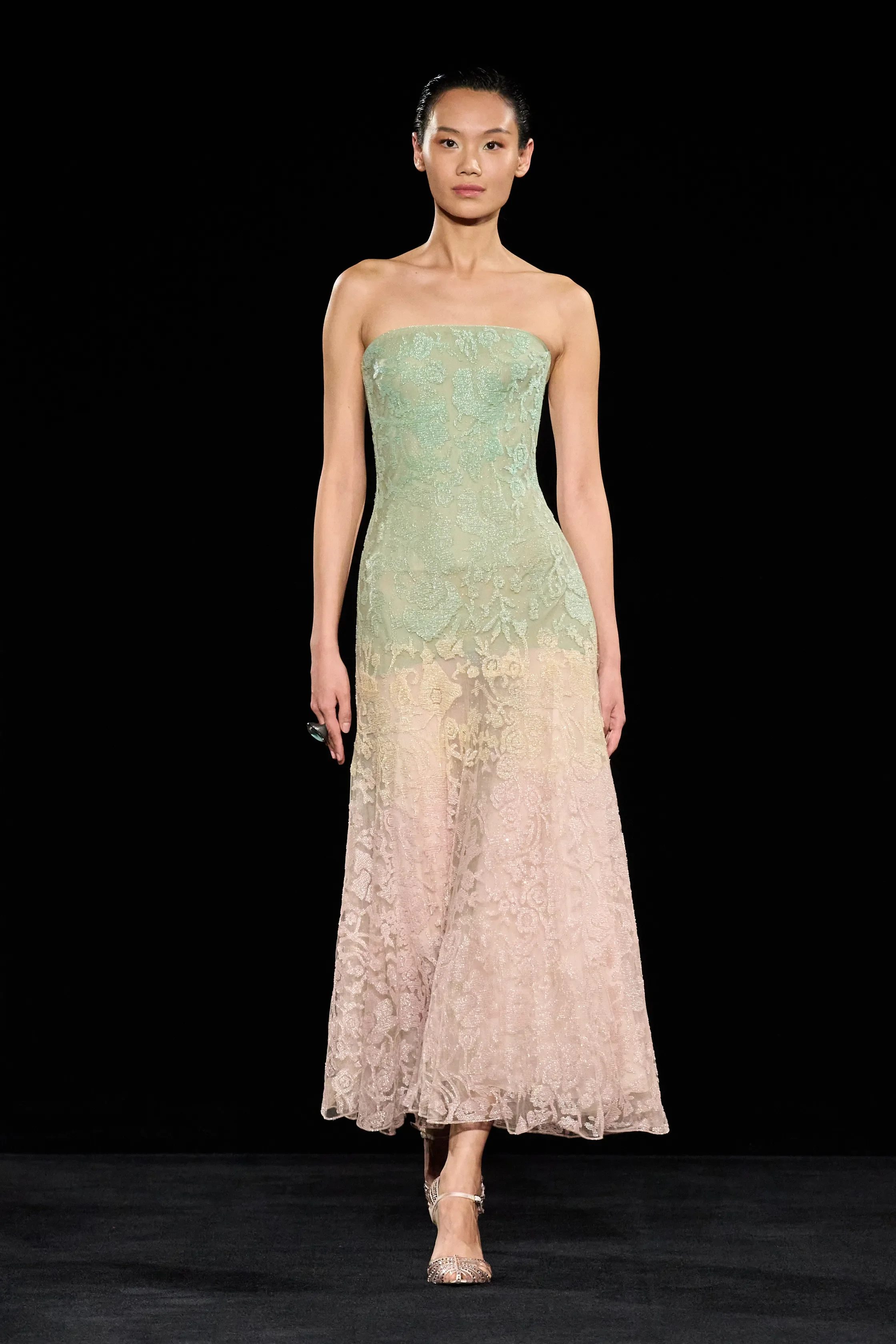 00024-armani-prive-spring-2026-couture-credit-gorunway.webp