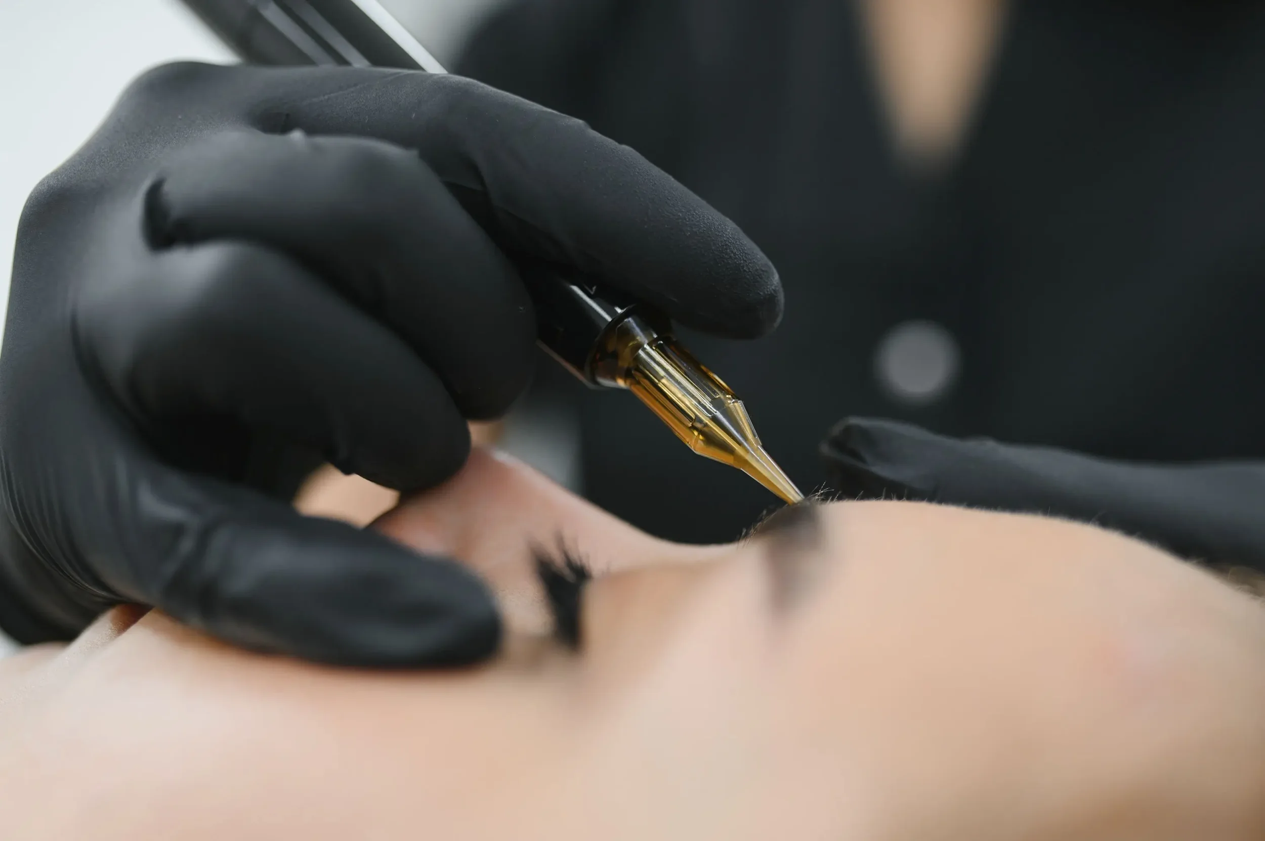 Cosmetic Tattooing vs Traditional Makeup