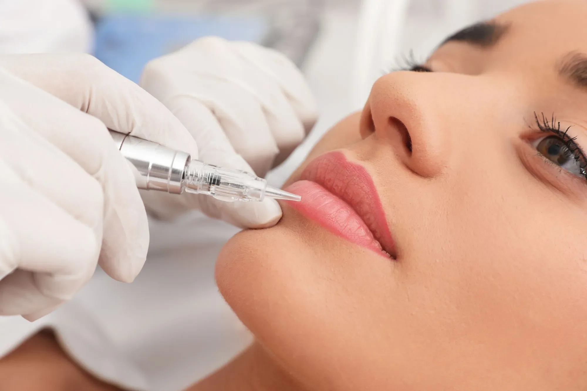 Does Cosmetic Tattooing Hurt? Pain Levels by Area