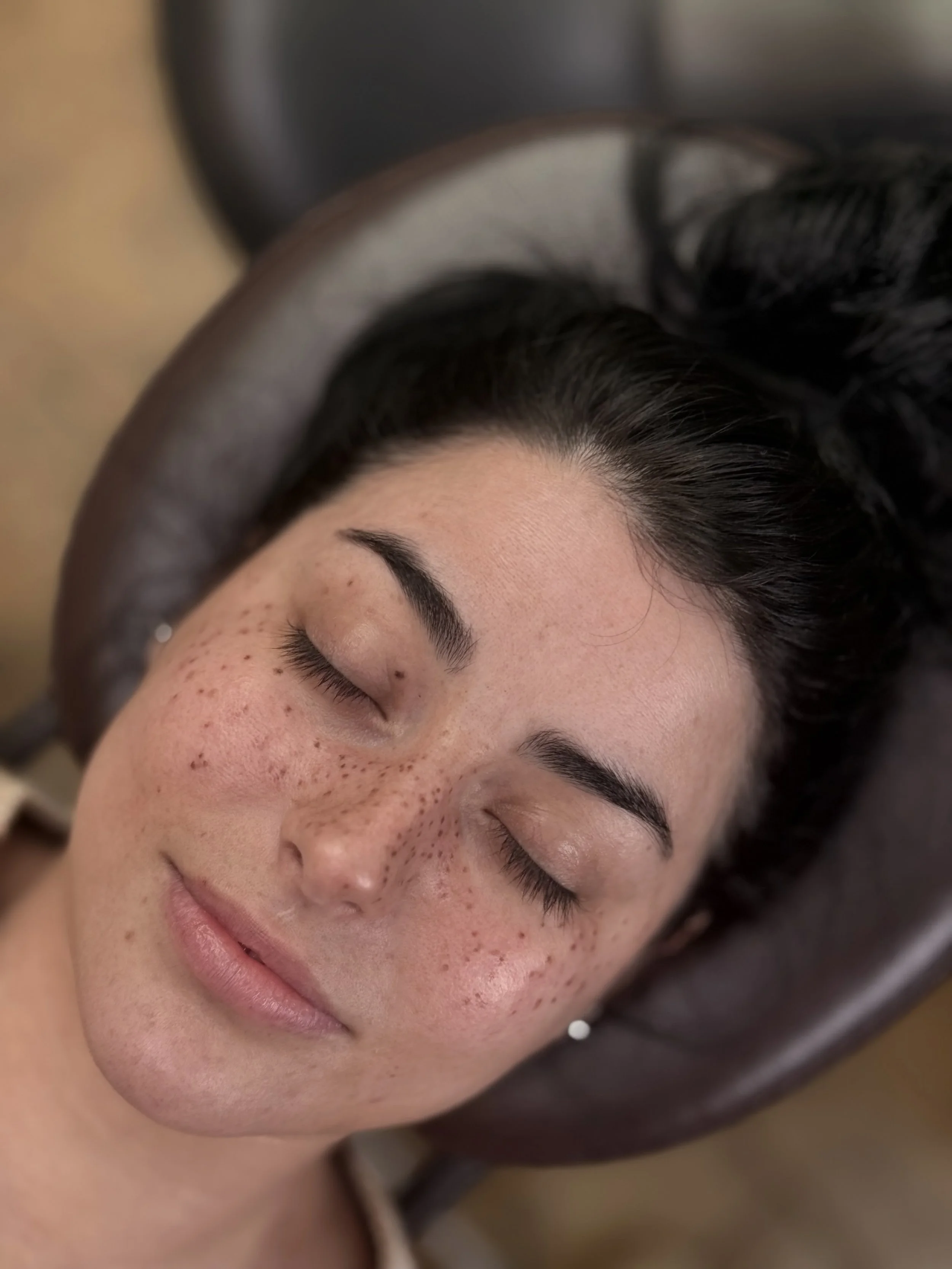 Facetune_12-11-2025-16-33-32.jpeg
