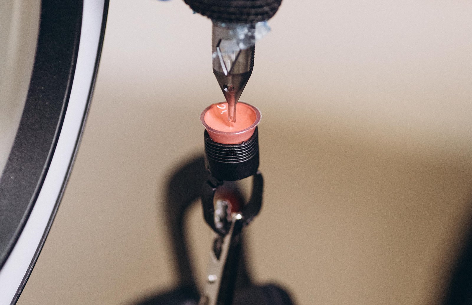 Customizable lip colour