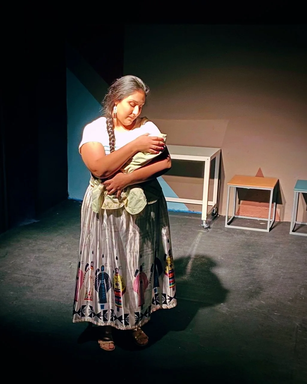 Actor in performance of Quantum