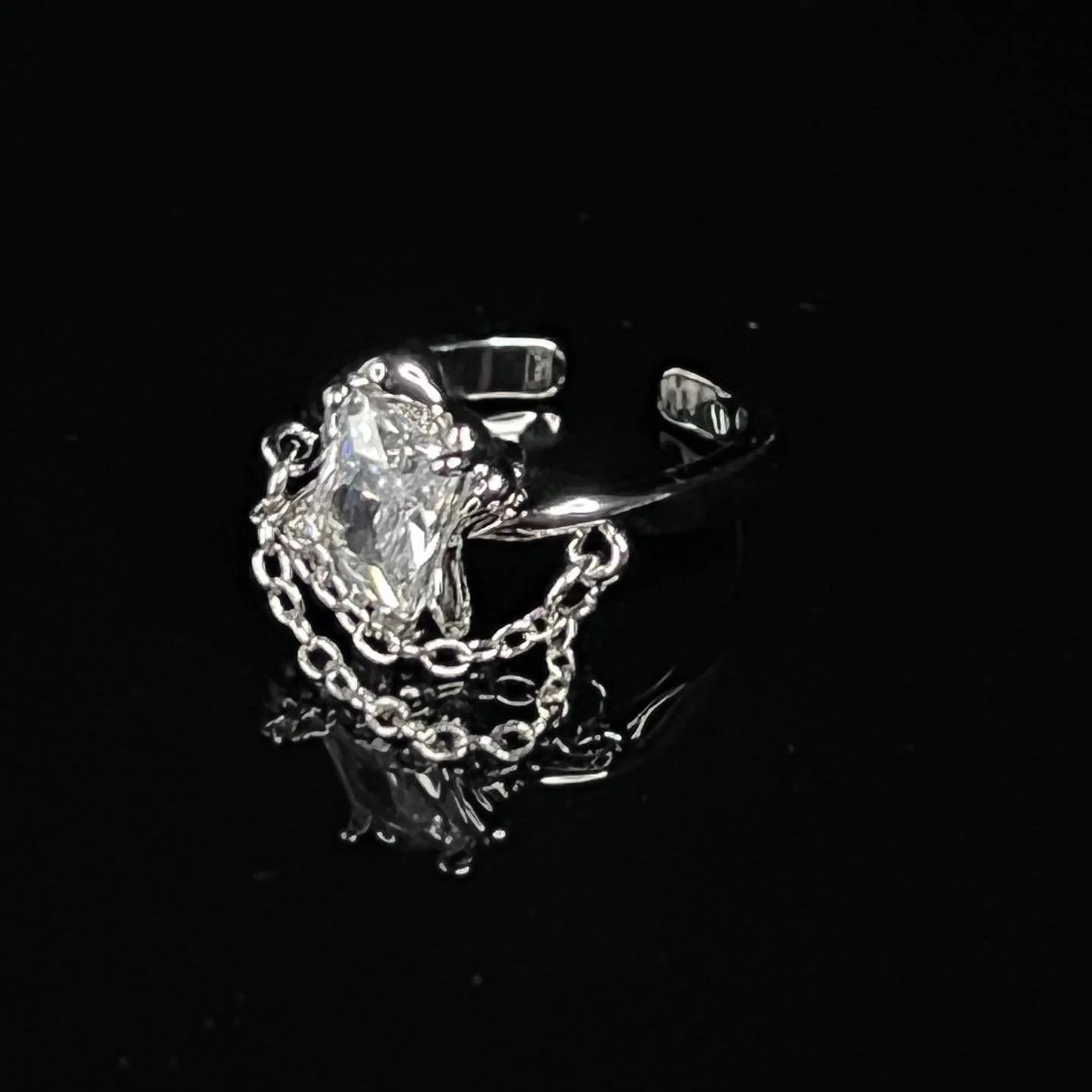 ⛓️CHAINED