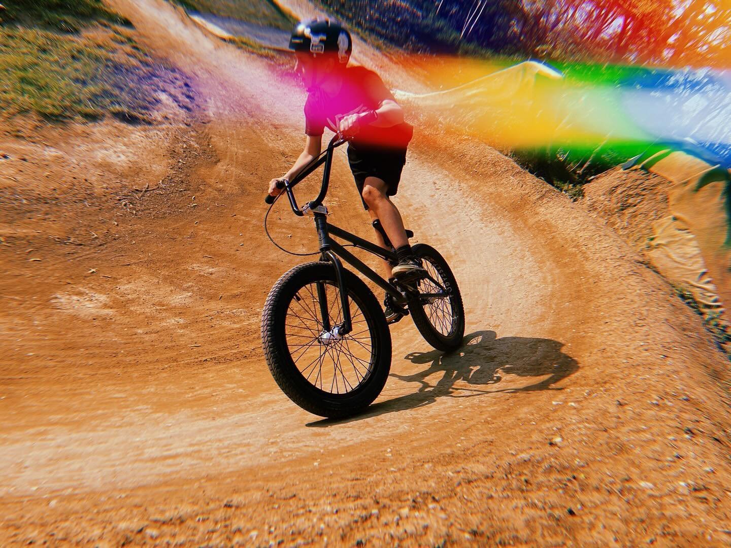 Bank holiday weekend 🌅 only the main roller set riding in the fun pack currently but the trails were rippin&rsquo; this weekend!!