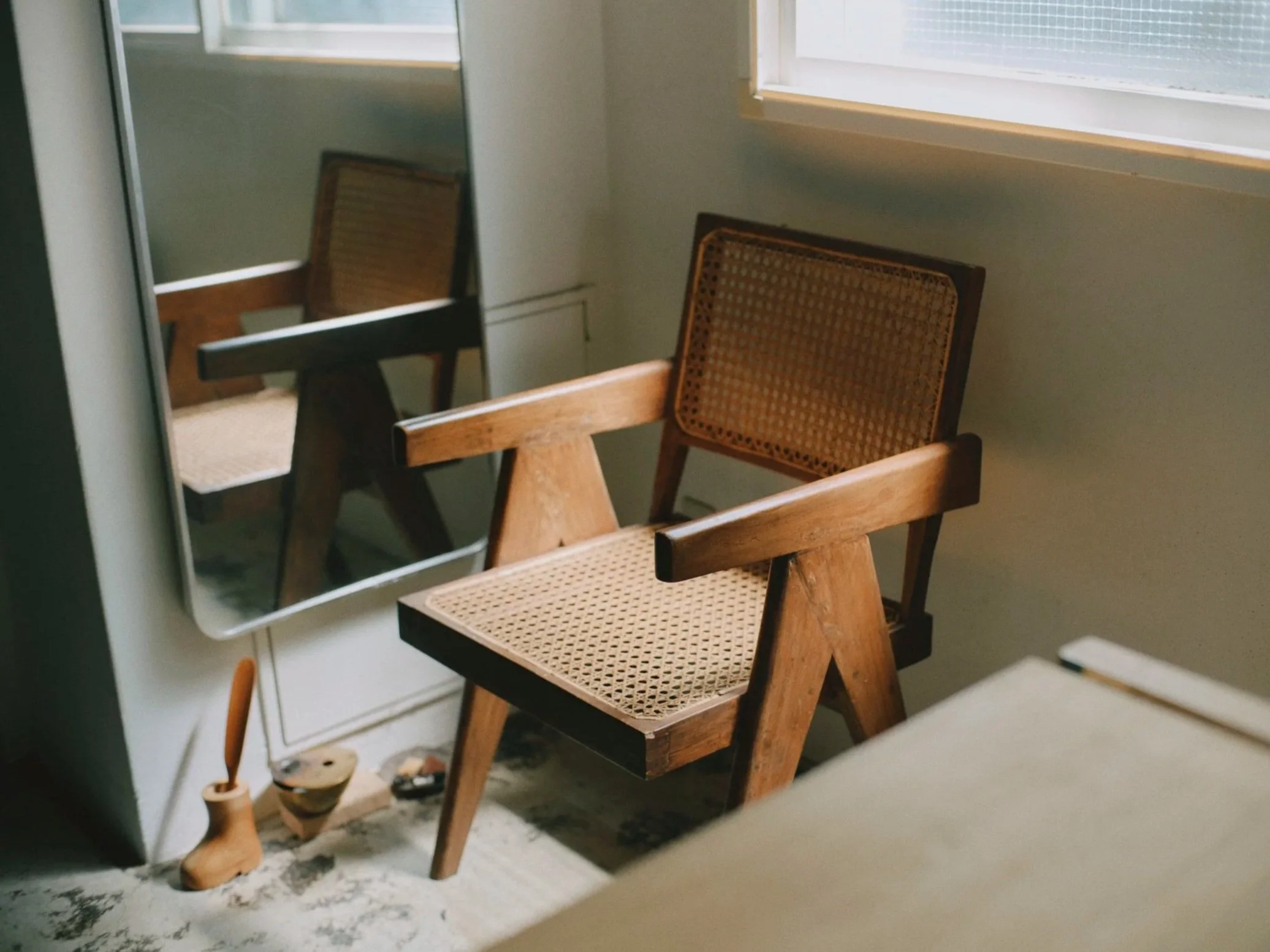 Column. 03 | PIERRE JEANNERET の椅子