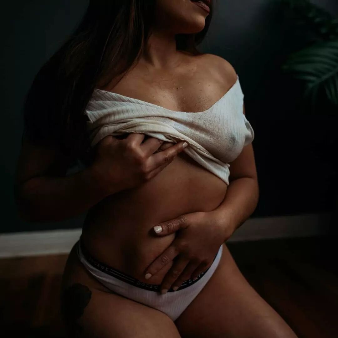 Let's see if I can get away with this post without editing out the terrifying lady n1ppl3.&nbsp; Did you know that if you prepay for your product package, you&nbsp;get to choose from our extra bonus sets?&nbsp; The wet tee set is one of those bonus o