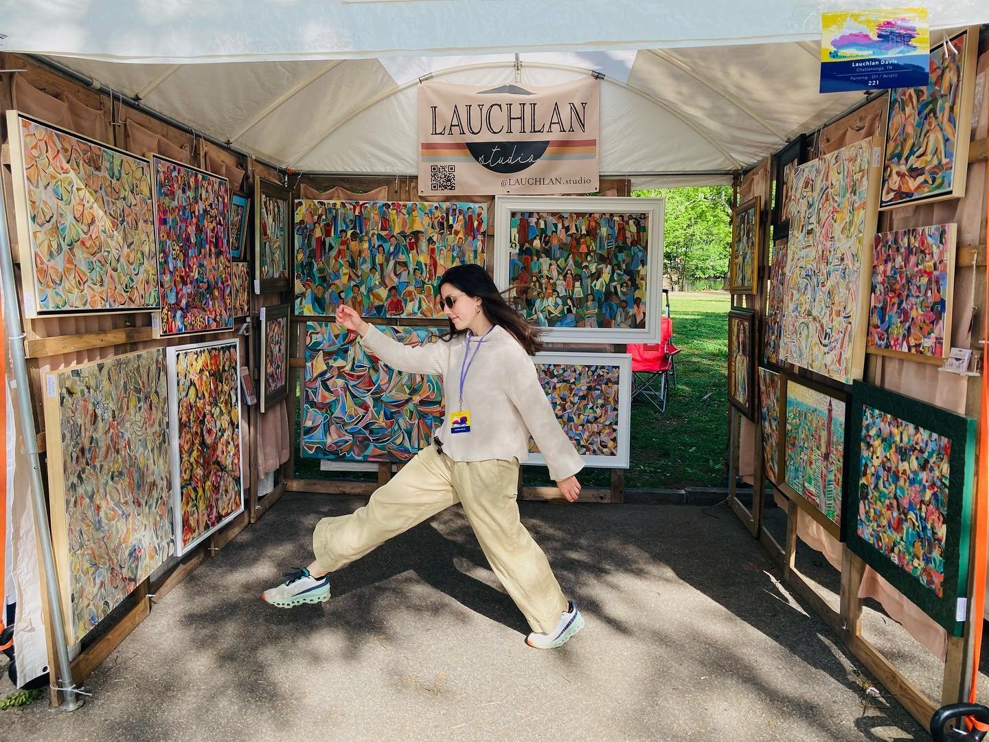 thank you, dogwood!
&mdash; this past weekend in Atlanta was a total whirlwind but perfect spring weather and an art-loving crowd made this a fantastic show. Wow. I&rsquo;m so thankful.
And a friendly reminder to those who are still thinking about th