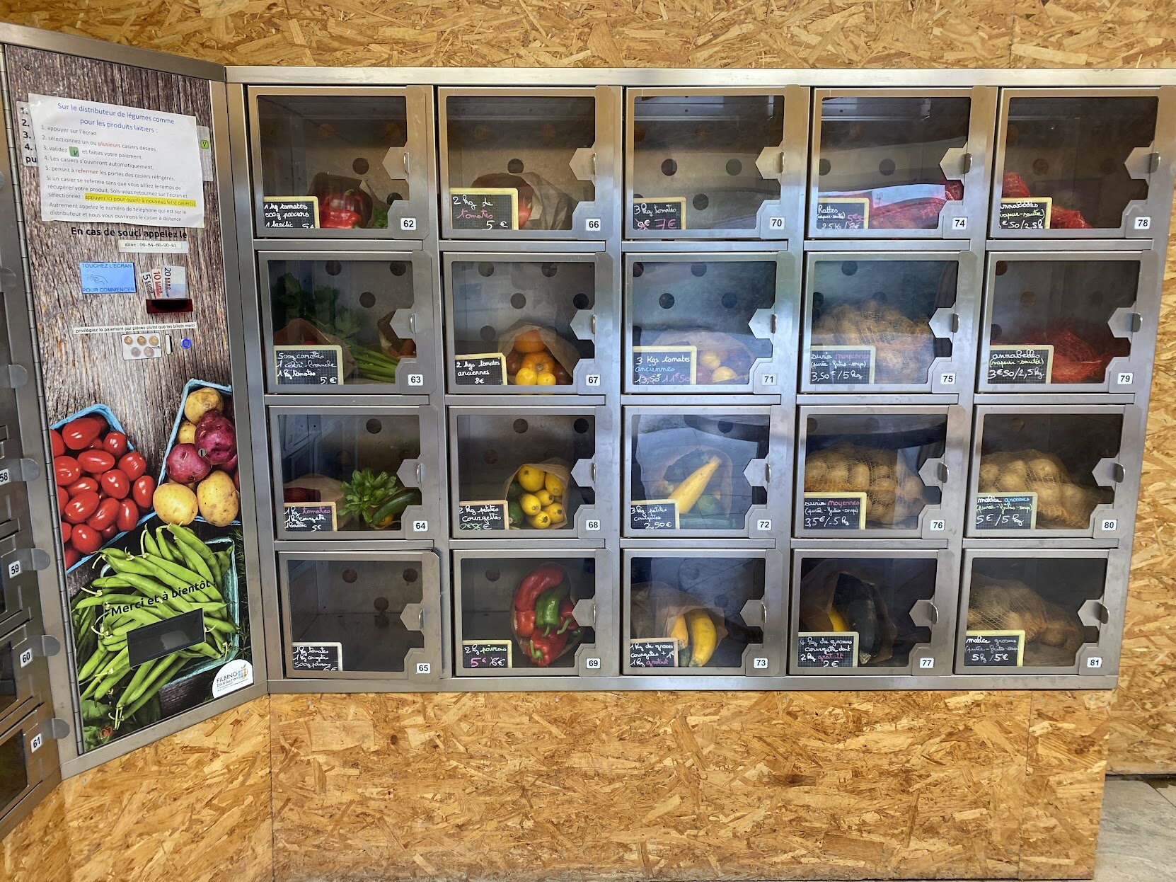 Producevendingmachine.jpeg