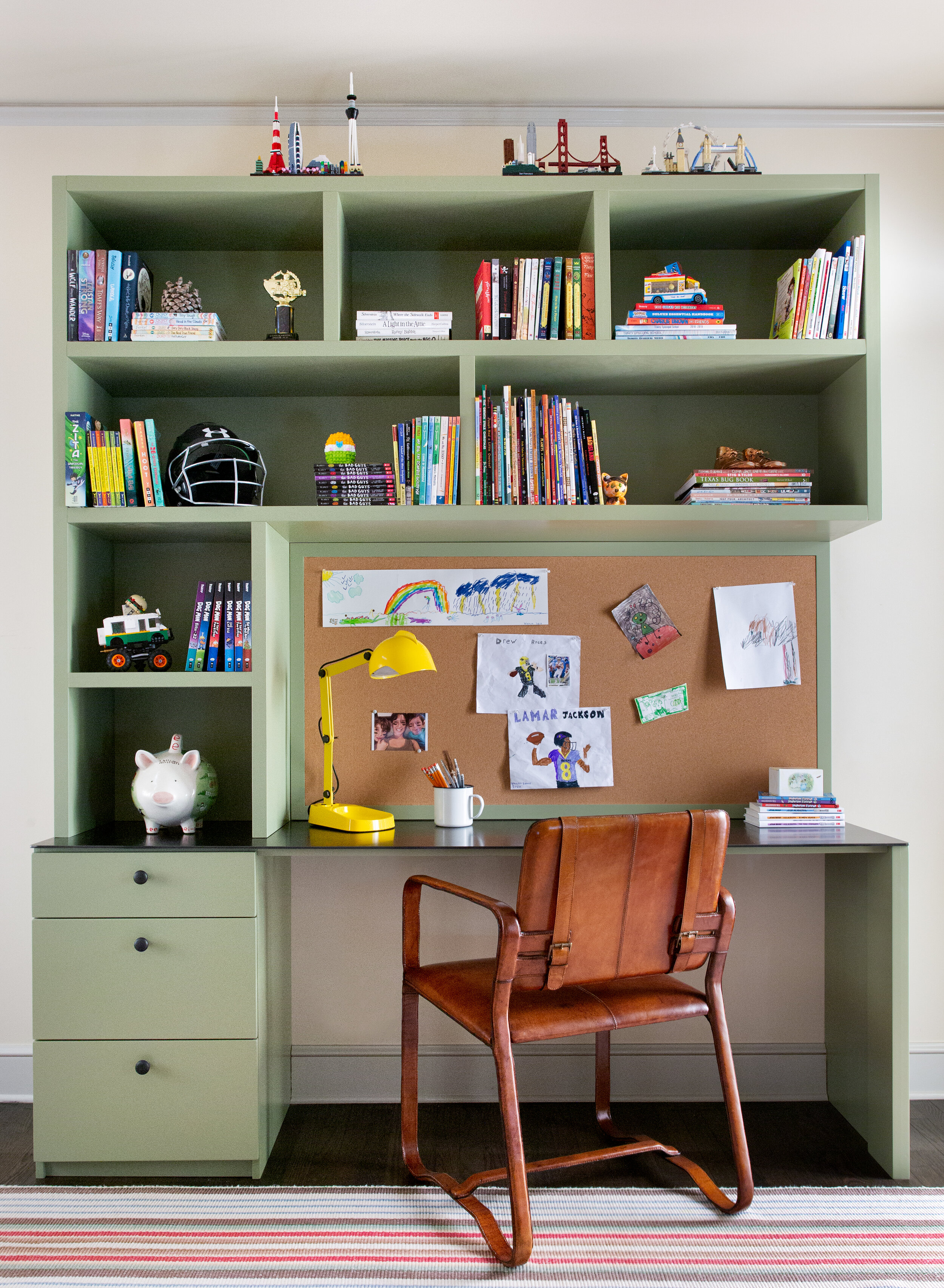 LizMacPhail_PeaseRoadKidsRoom_DeskFull.jpg
