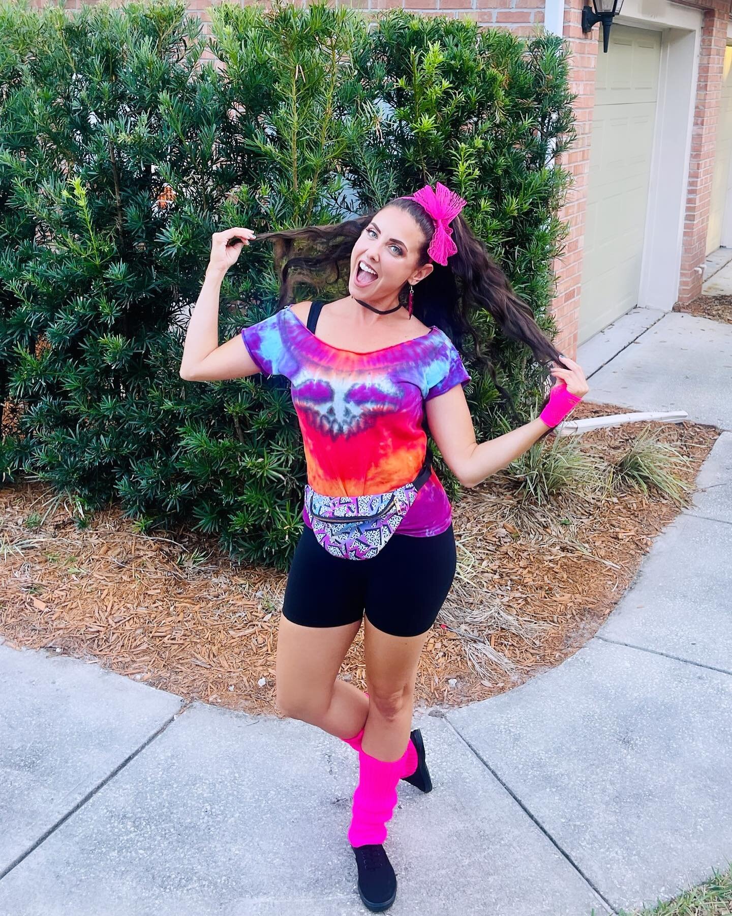 Tie dye 🤝 Fanny packs

Hope everyone has the BEST Halloween! 🎃👻

#atiedyeparty #bringbackthefannypack #80sfashion