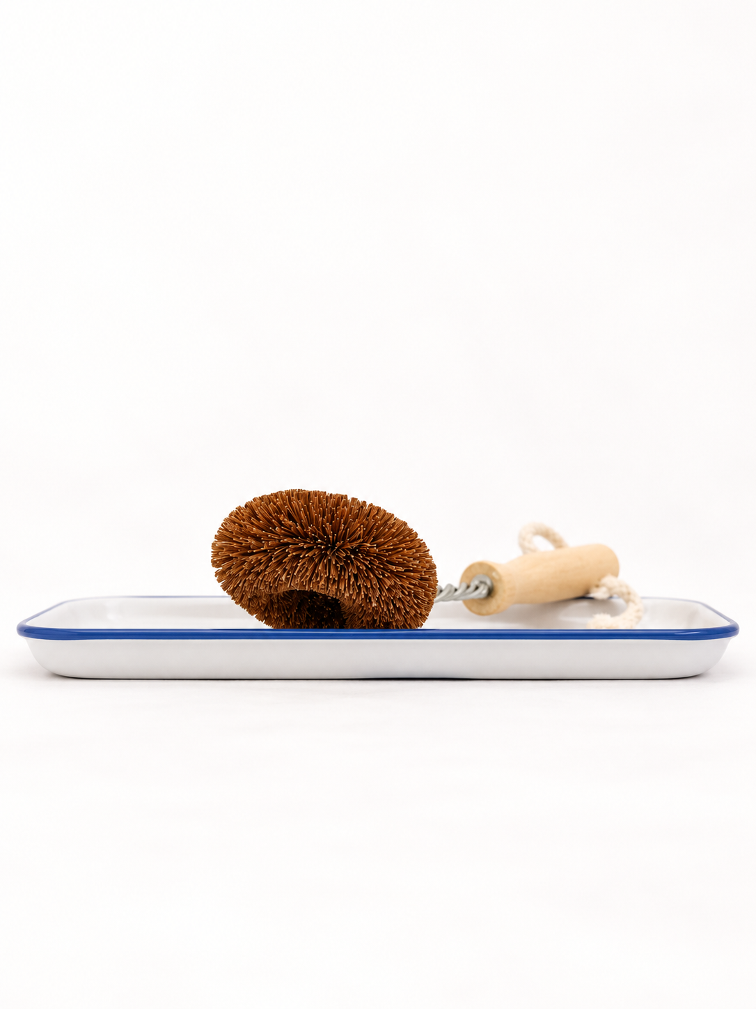 EcoMax Dish Brush lifestyle img 3 edited.png