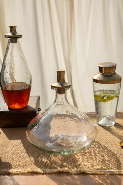 Pebbled Decanter Classic product img 3.webp