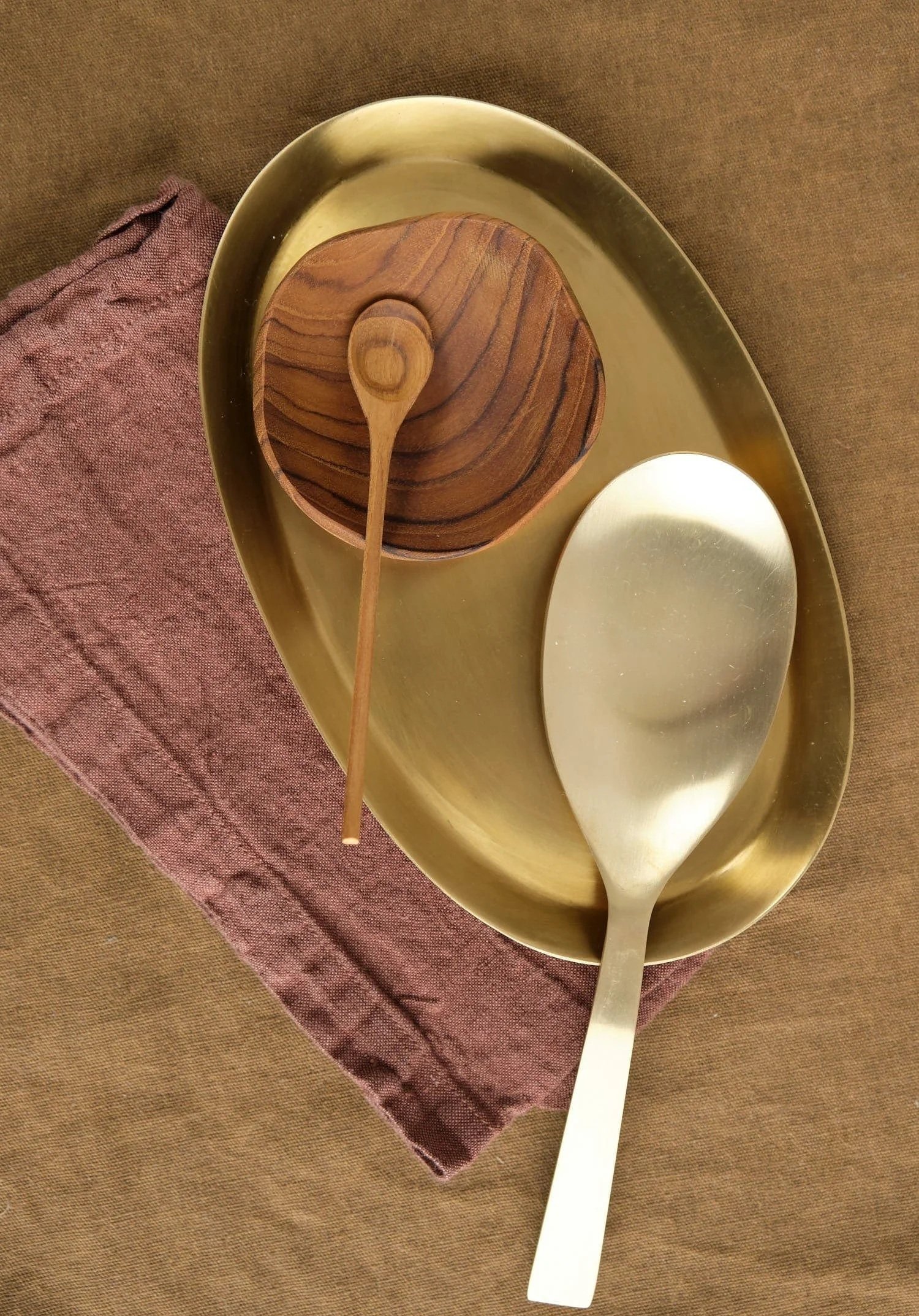 Be+Home+Us+Teak+Wavy+Bowl-+Set+of+4+lifestyle+5.jpg