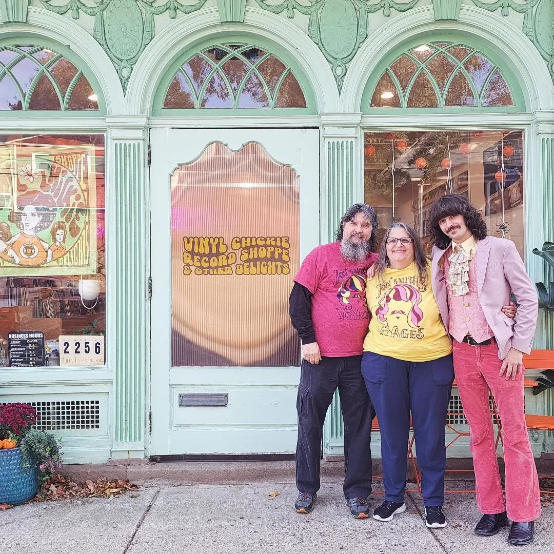 Just me and a couple super fans from yesterday's show at @the.co.lab.glenside hosted by @vinylchickie record shoppe! 

Thank you Lisa for having Jon Smith's Voyages and @carolclevelandsings perform at your first event! 

You can now find my latest re