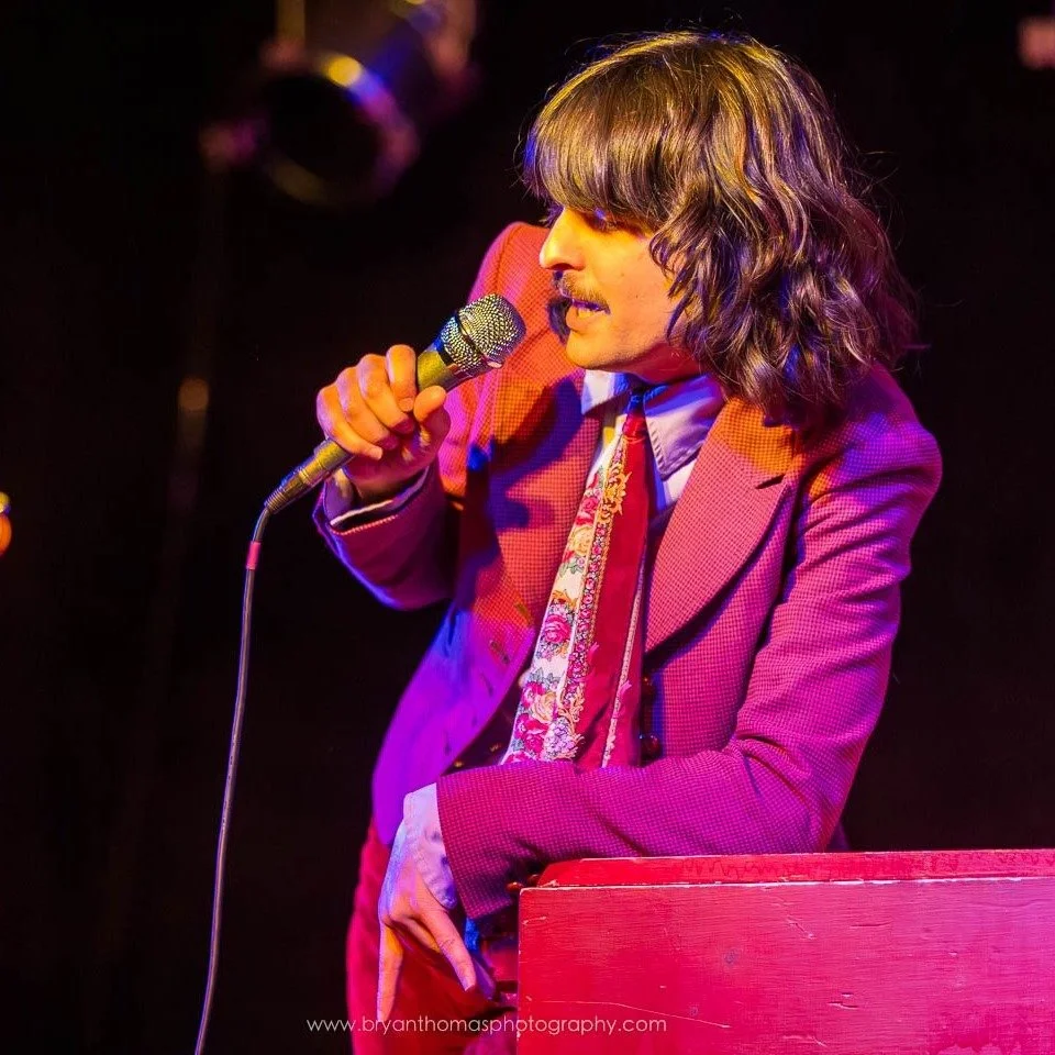 Let me tell you a story... I've got a very special solo show on 2/19 at @thenestcollaborative (West Reading.) Show starts at 8:30pm. This is part of a wonderful intimate concert series hosted by @ashleyanneoak. I'd love for you all to stop by and hea