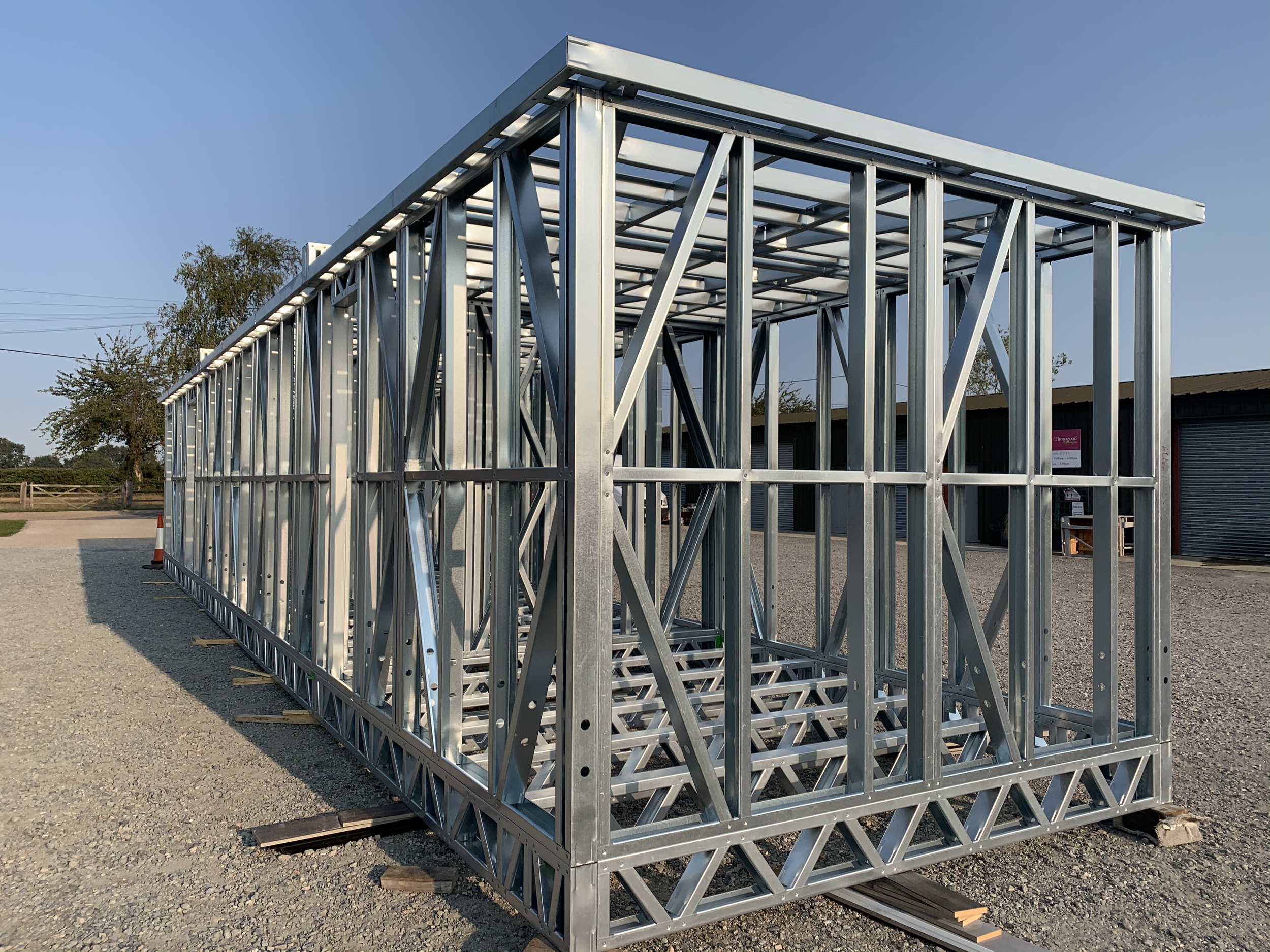 Немецкий дом конструктор из двутавров. Living building module. Modular machinery mod. Module frame. Открывающая рамка алюминий.