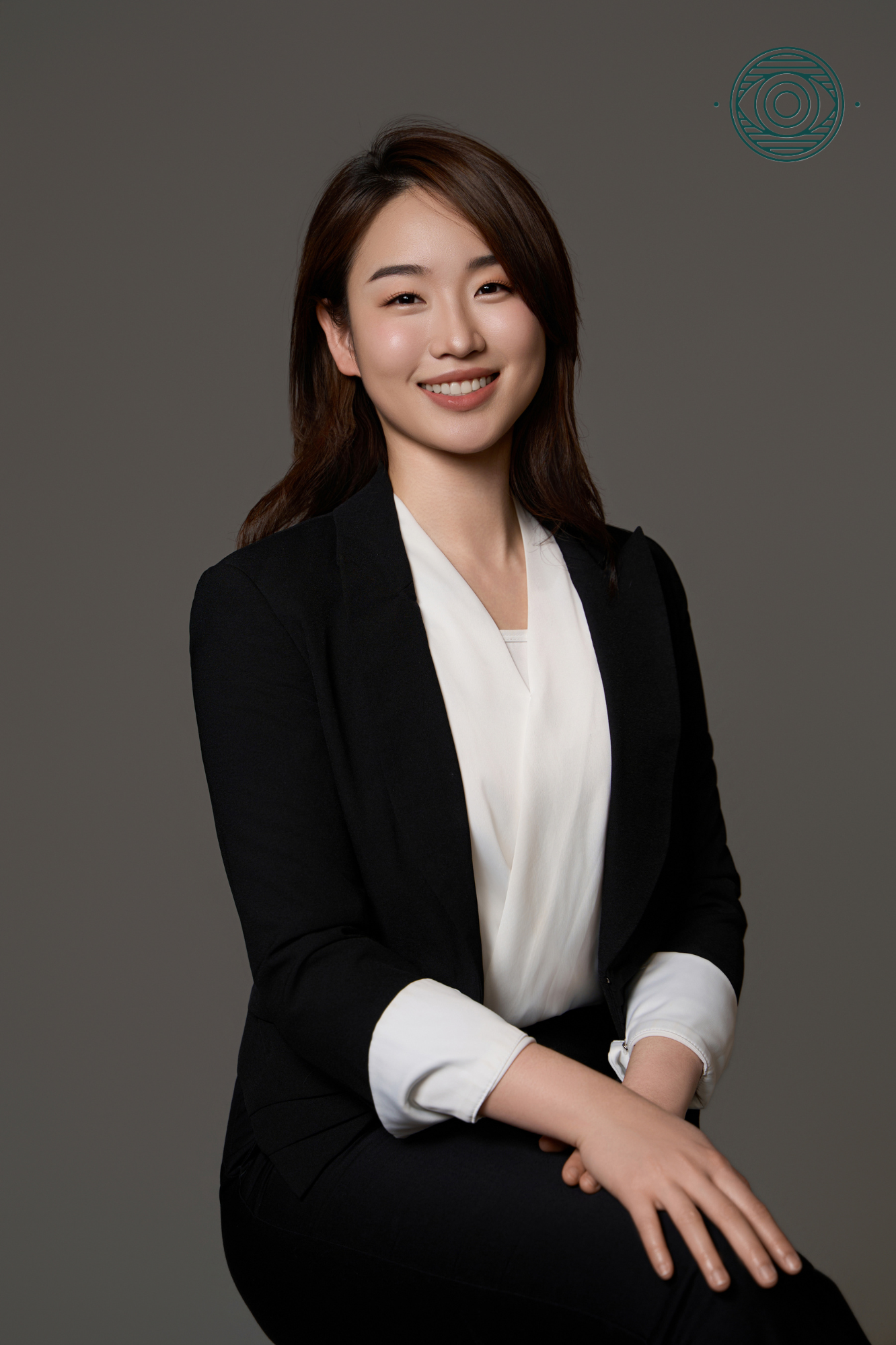 Corporate headshot in Seattle - Astral Studio (6).png
