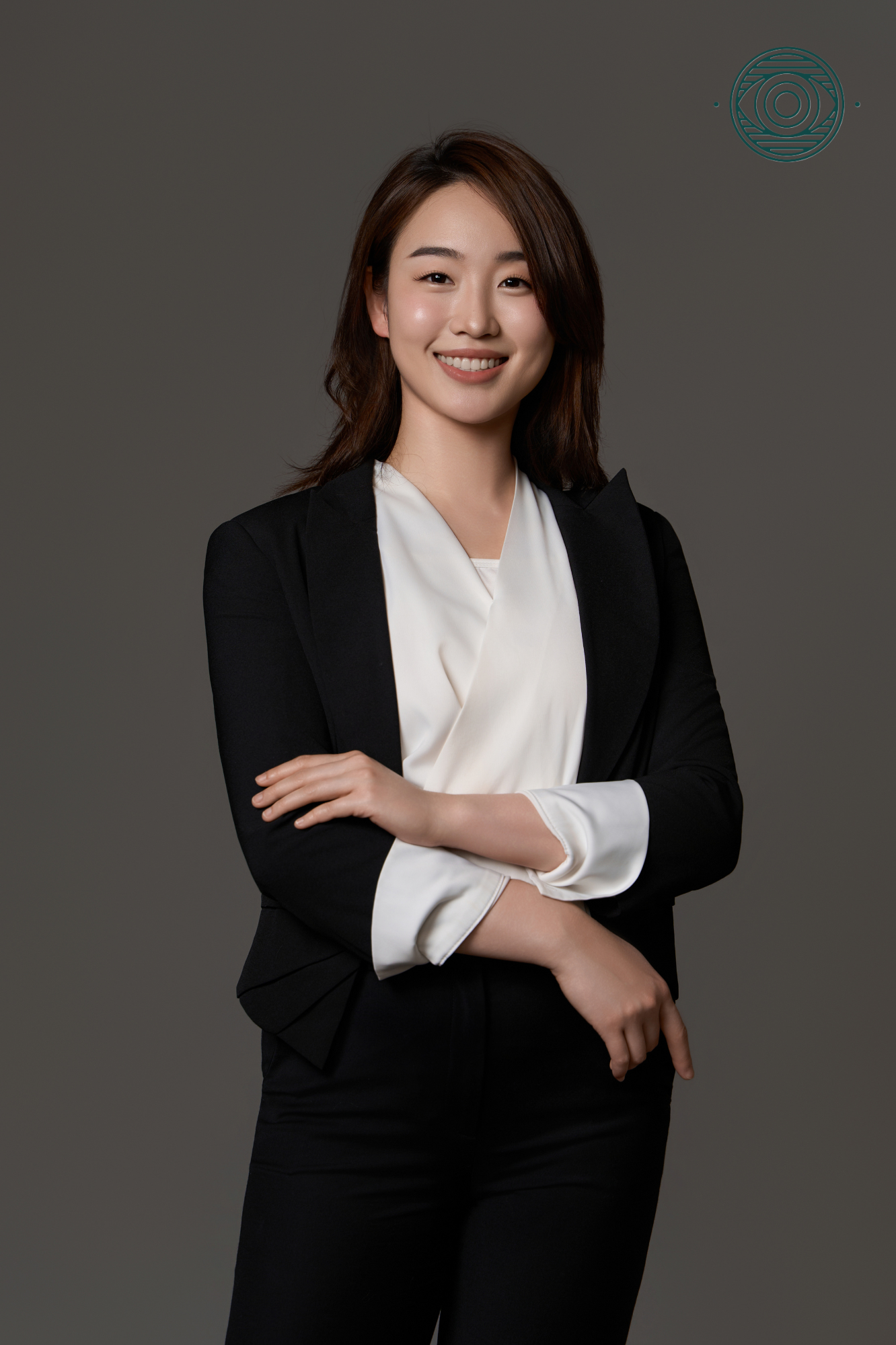 Corporate headshot in Seattle - Astral Studio (3).png