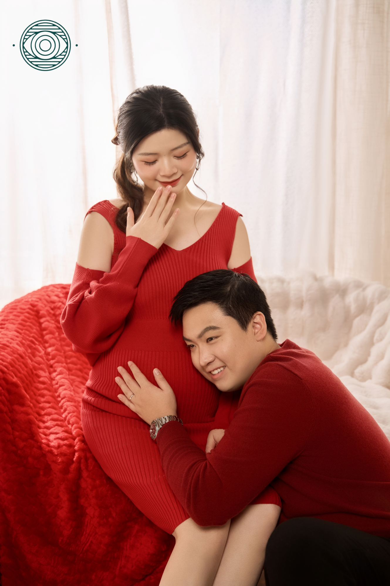 Maternity photography in Seattle - Astral Studio (1).png