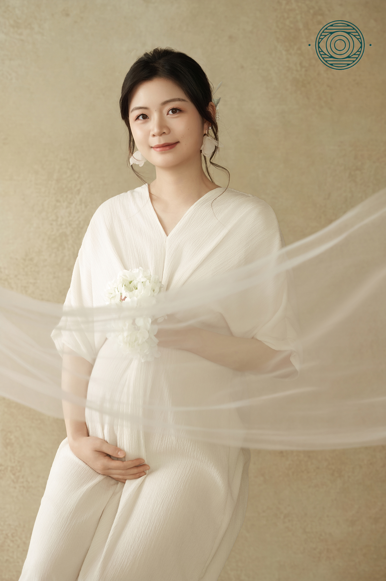 Maternity photography in Seattle - Astral Studio (11).png