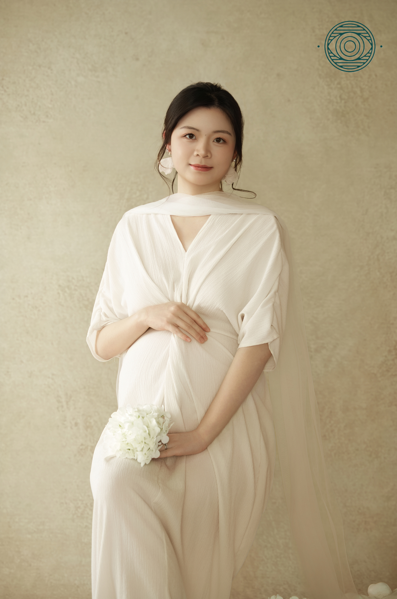 Maternity photography in Seattle - Astral Studio (3).png