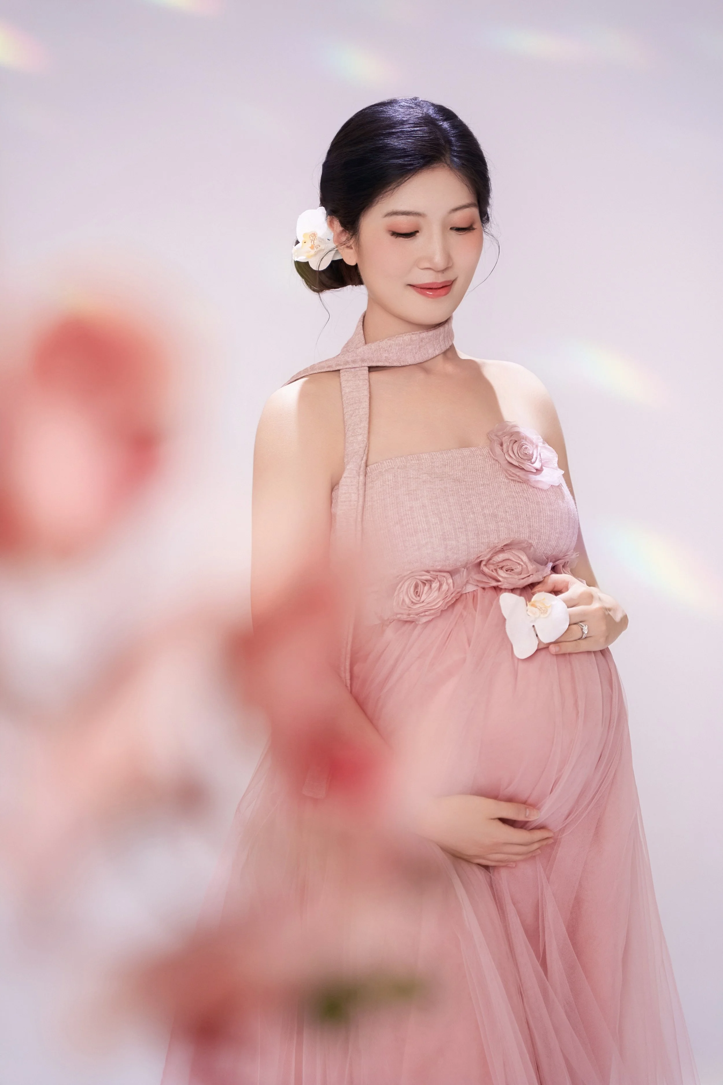 Whispers and Warmth: Maternity Photography in Seattle