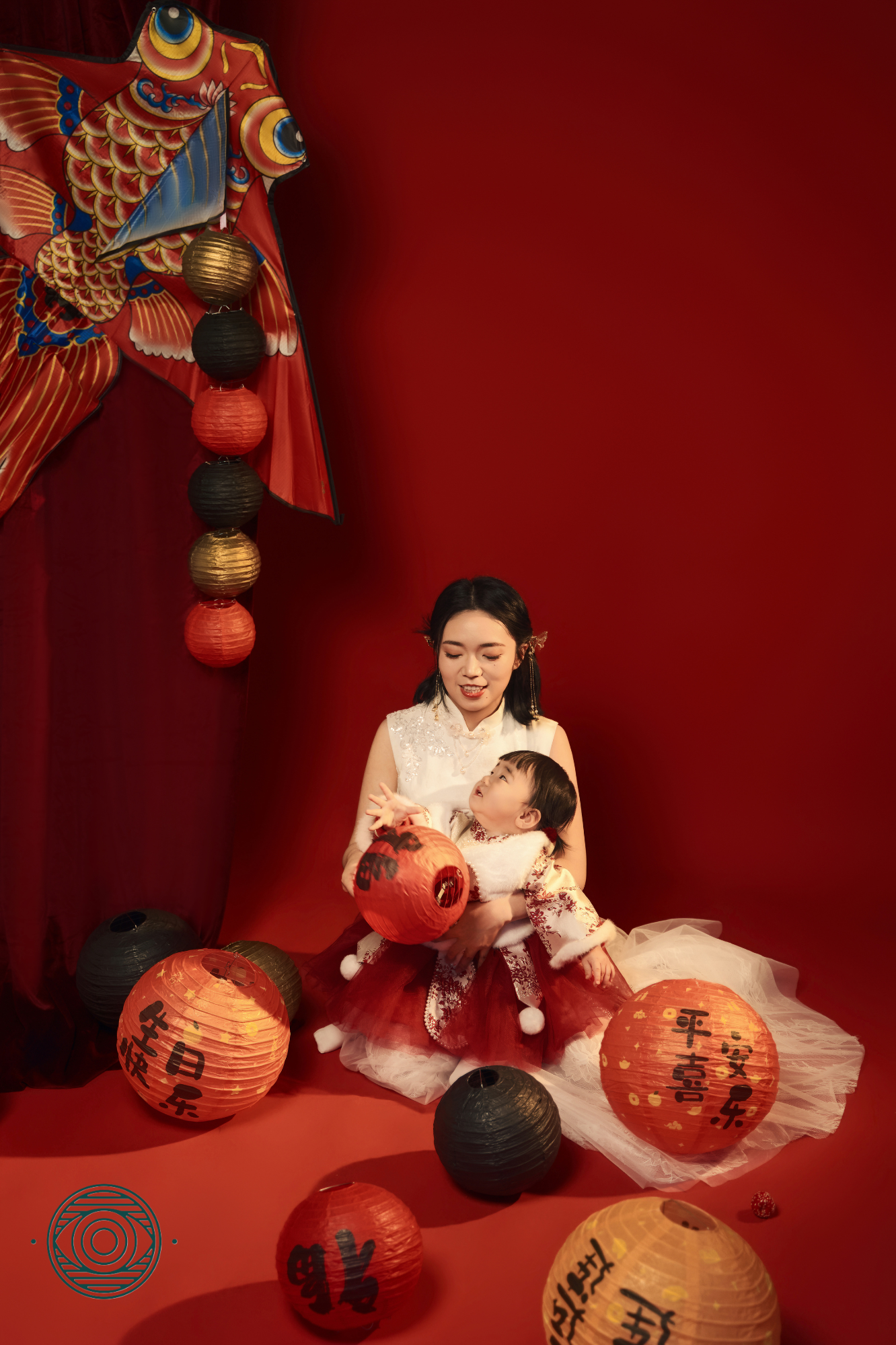 New Born photography in Seattle - Astral Studio (1).png