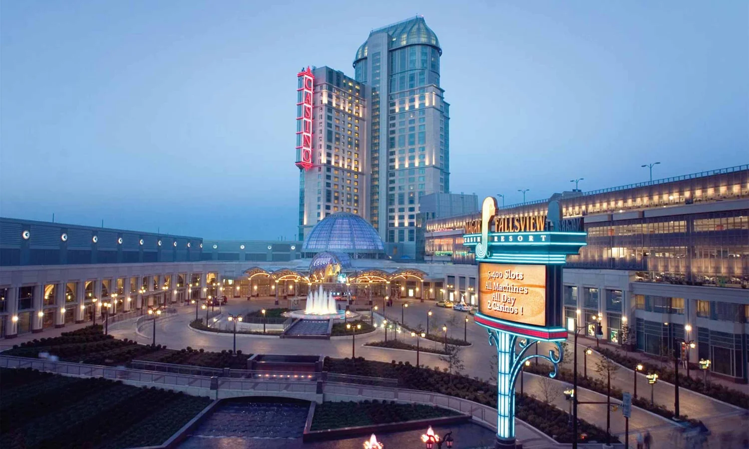 Fallsview Casino Walkway Hilton Niagara Falls/Fallsview Hotel Suites