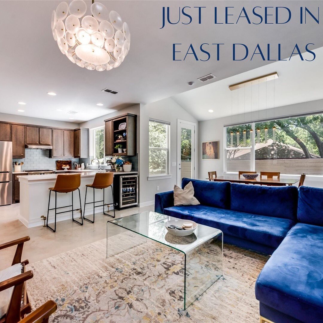 I am so excited for my sweet clients who have the COOLEST house in East Dallas to call home! Centrally located near Lovers and Abrams, this house has amazing natural light, a gourmet kitchen, and incredible design features! ✨✨✨
