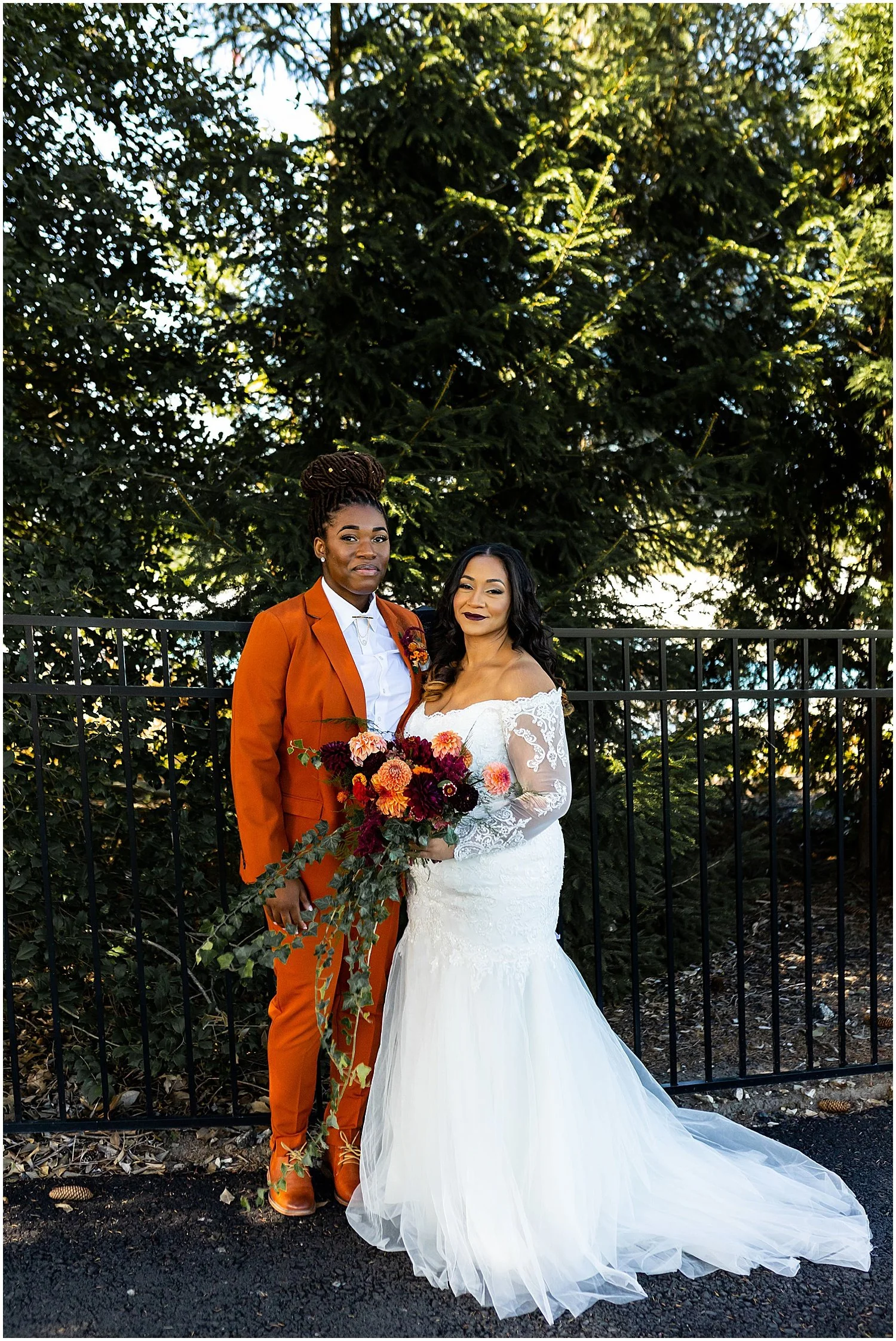 Greenville-Country-Club-Colorful-Wedding-Flowers05.jpg