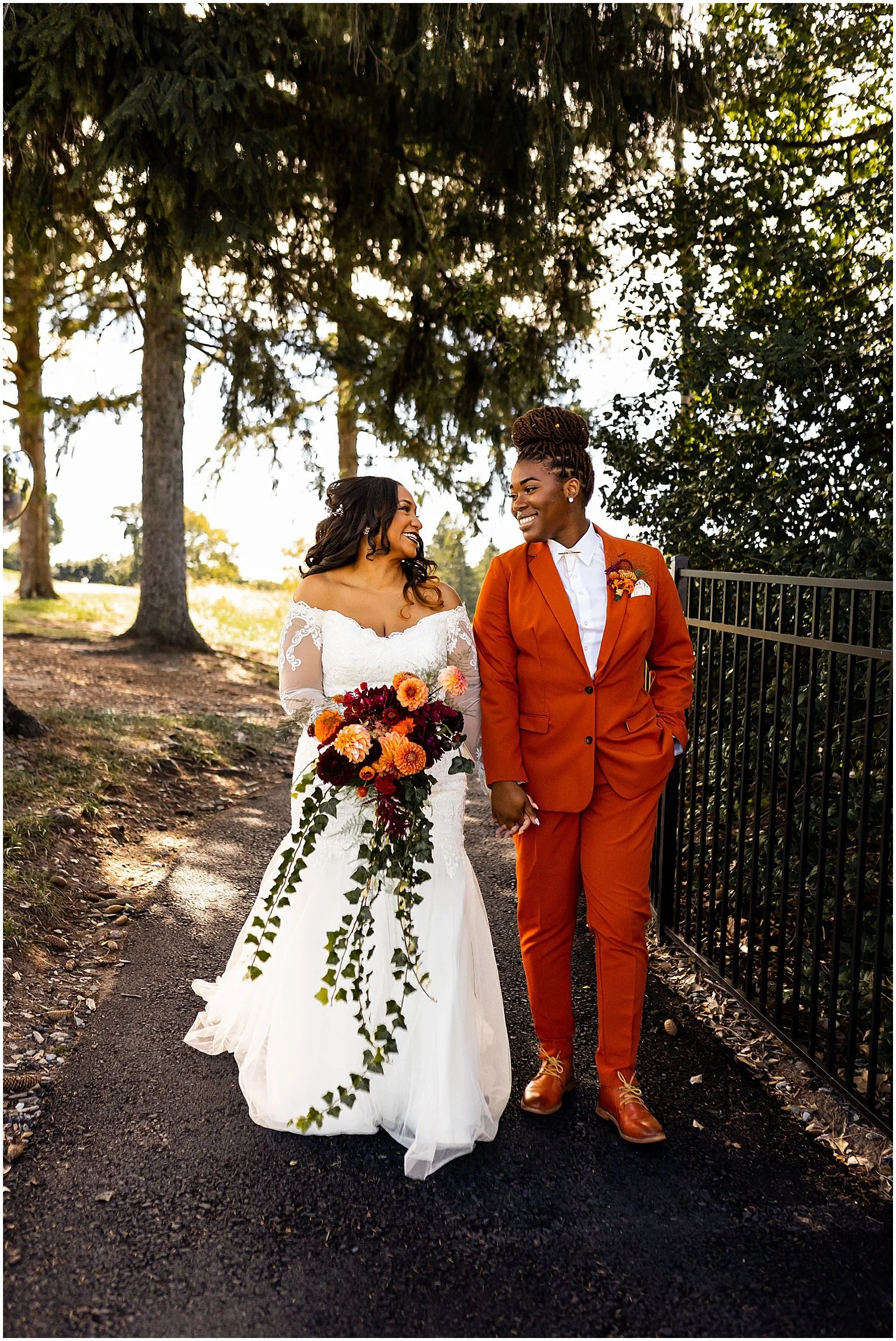 Greenville-Country-Club-Colorful-Wedding-Flowers06.jpg