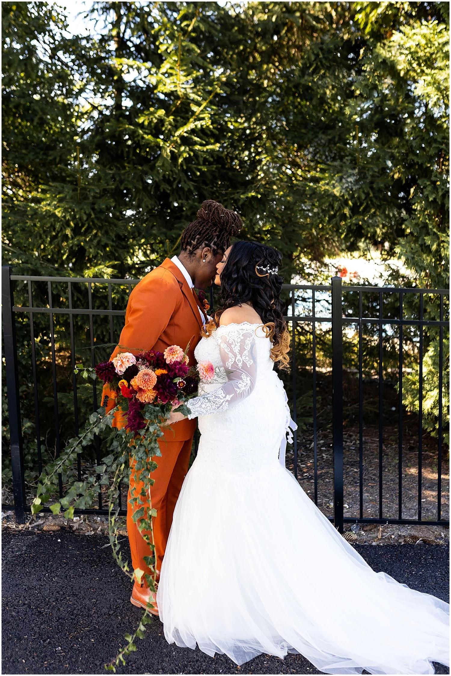 Greenville-Country-Club-Colorful-Wedding-Flowers14.jpg