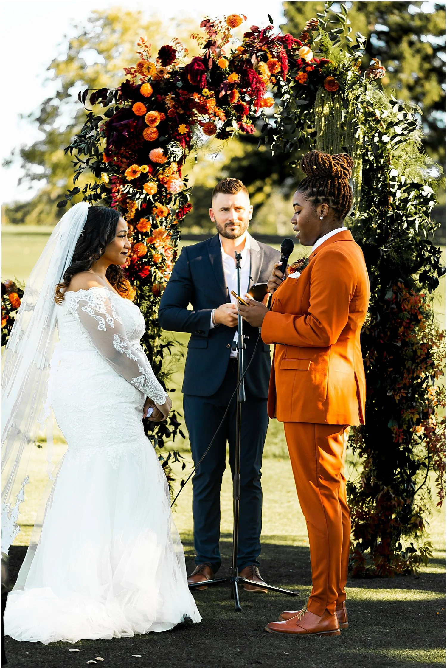 Greenville-Country-Club-Colorful-Wedding-Flowers28.jpg
