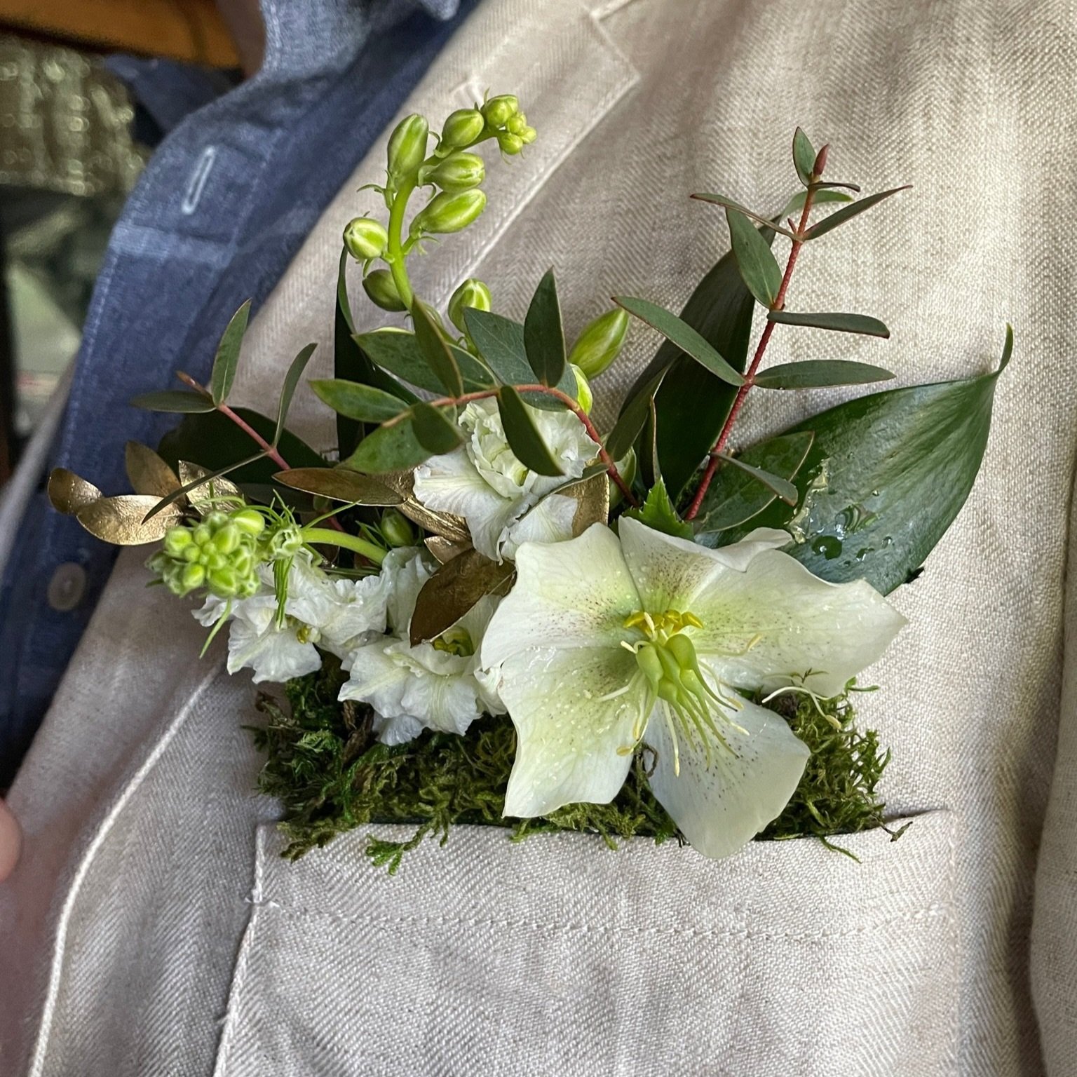 whitepocketsquare.JPG