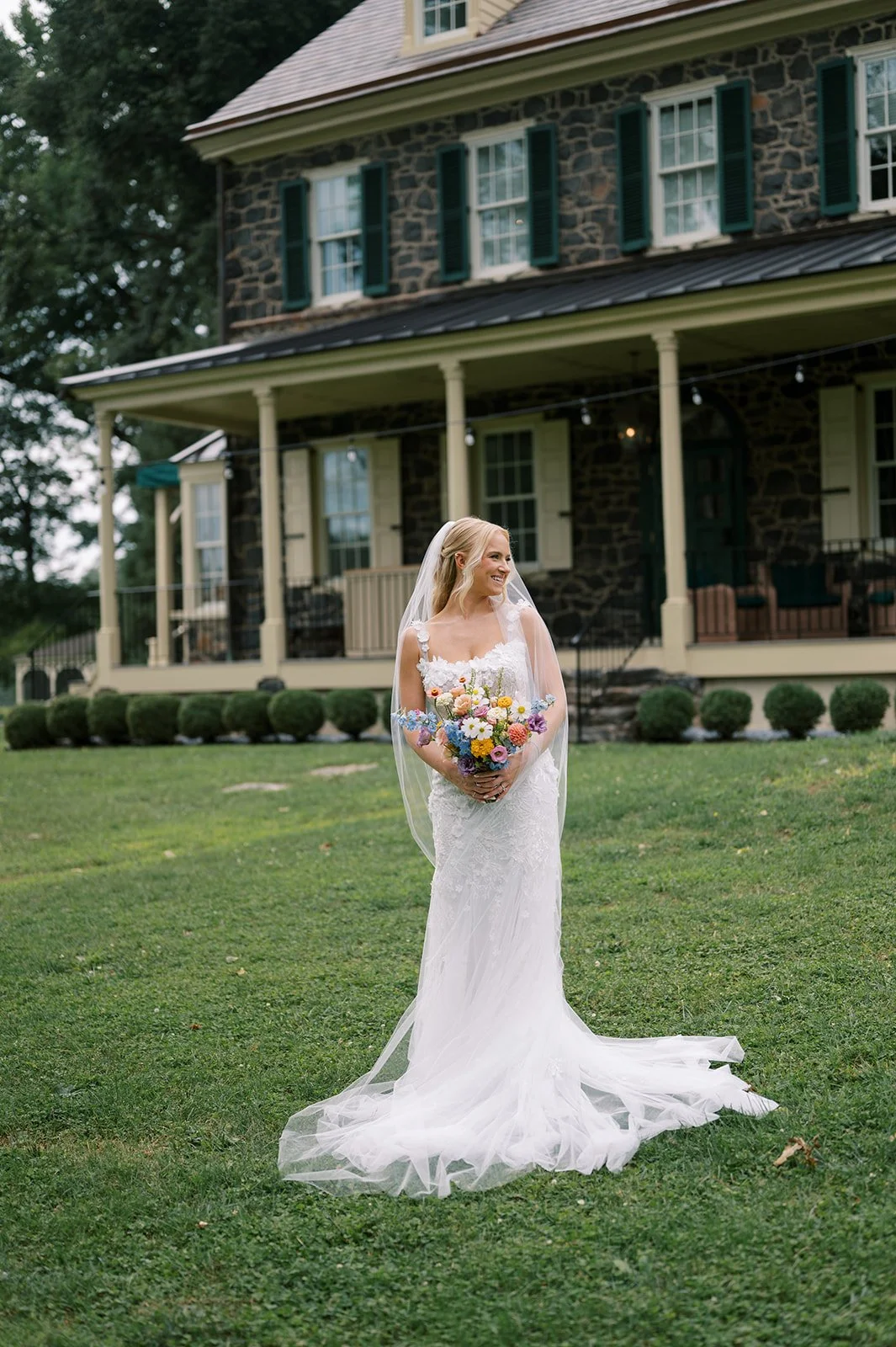 Inn at Grace Winery Wedding-Flowers853.jpg