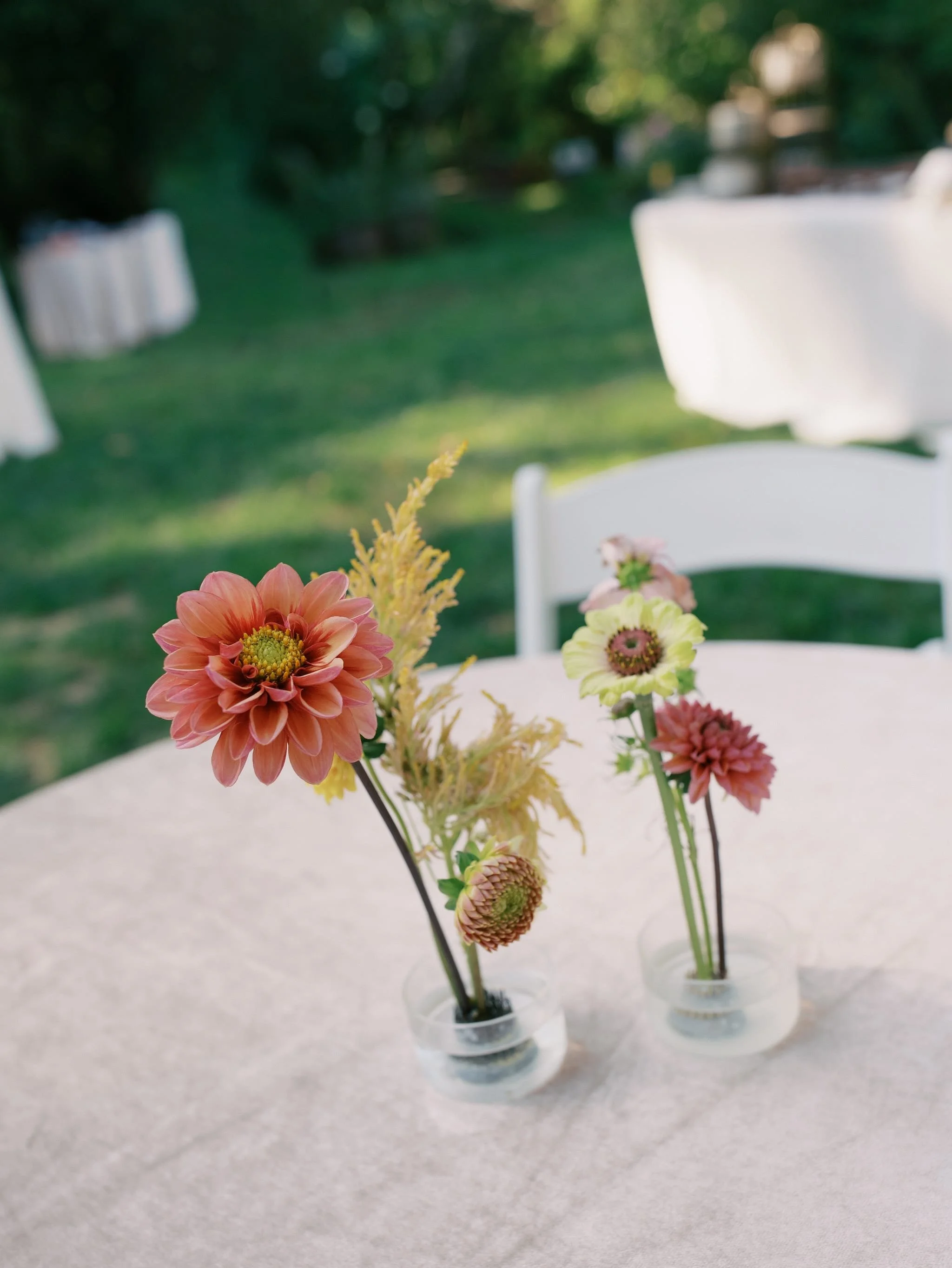 flower frog wedding flowers