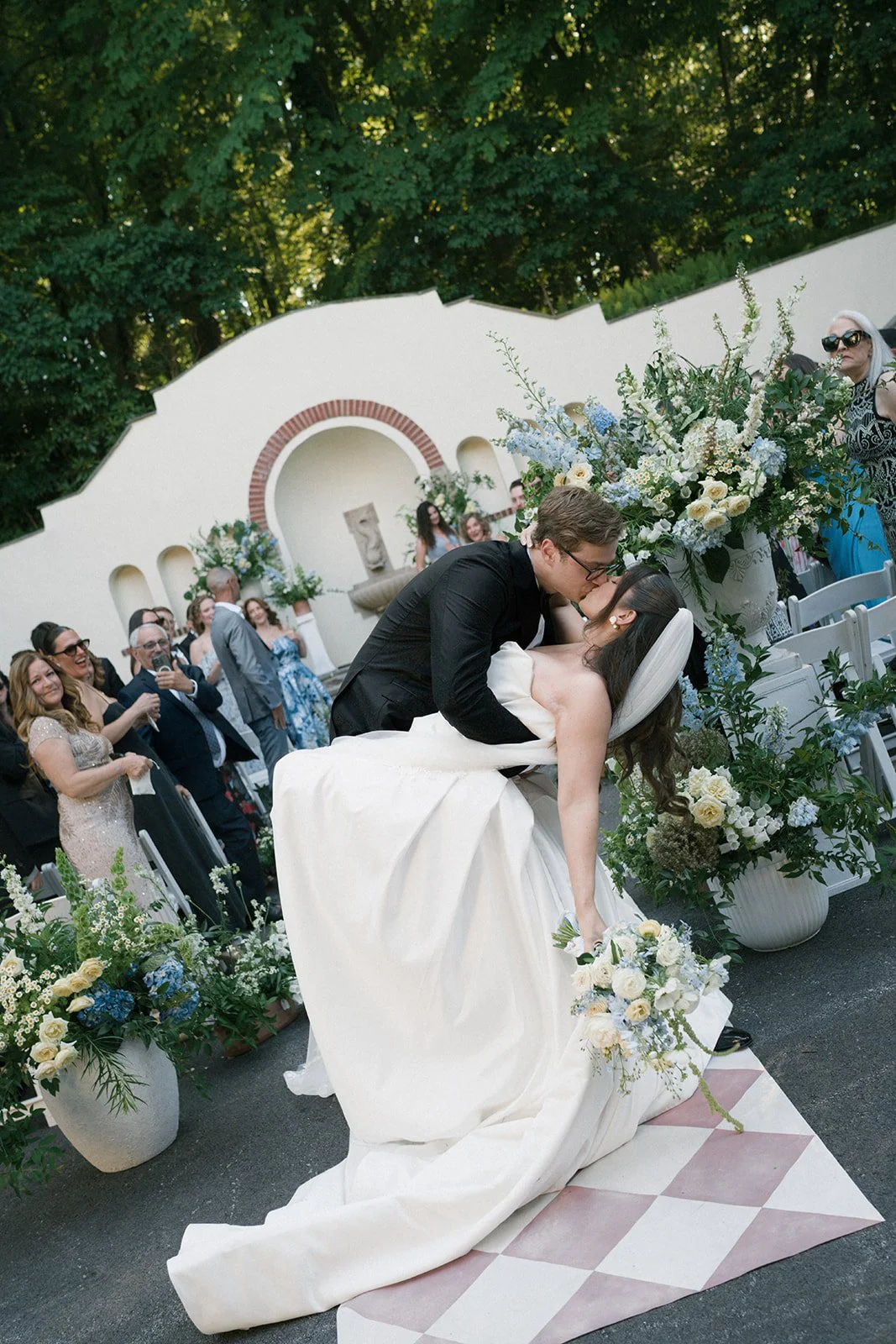 the-willows-villanova-wedding-flowers_Sneak-Peeks-60.jpg